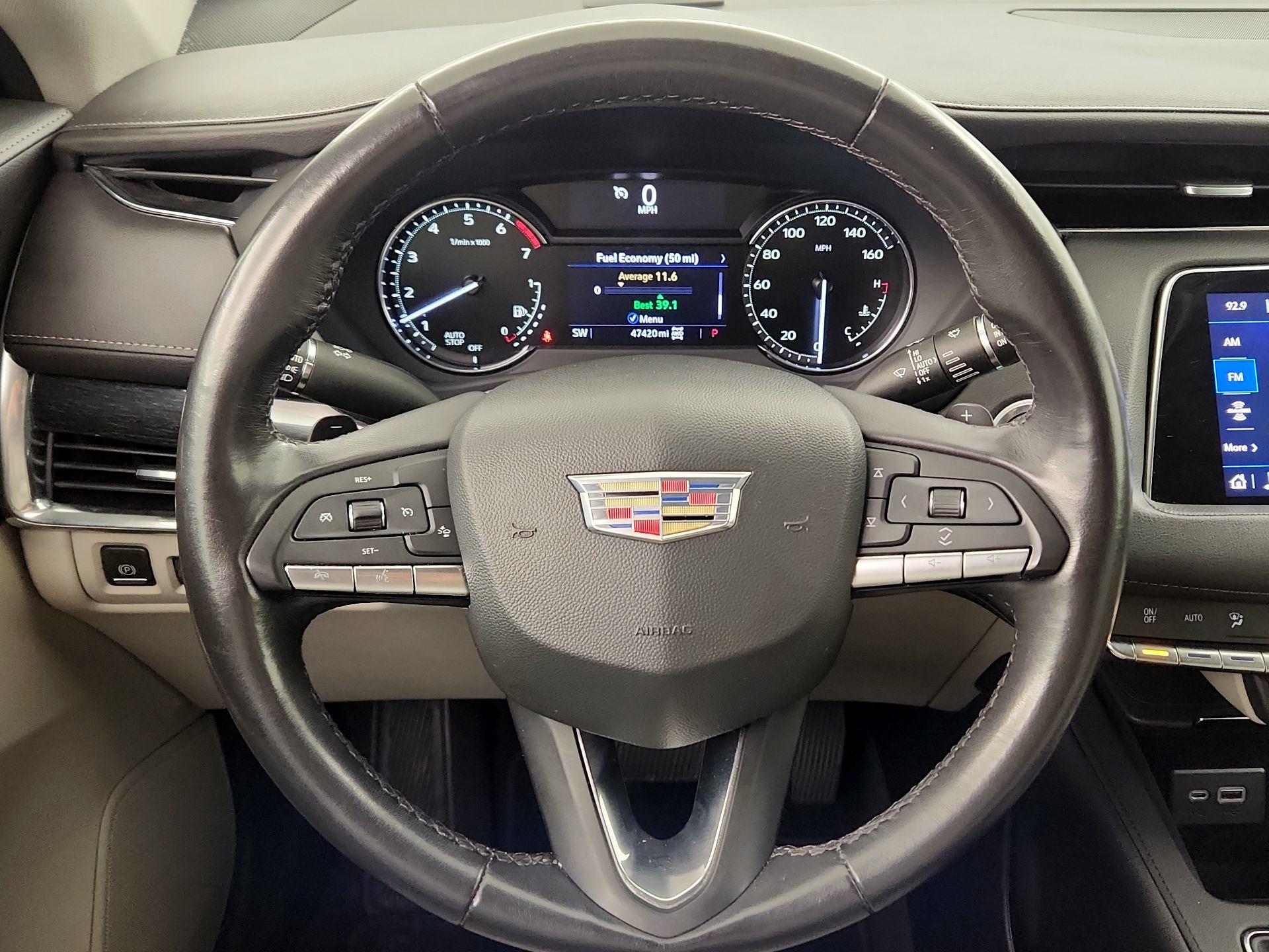 Thumbnail: 2023 Cadillac XT4 - 10