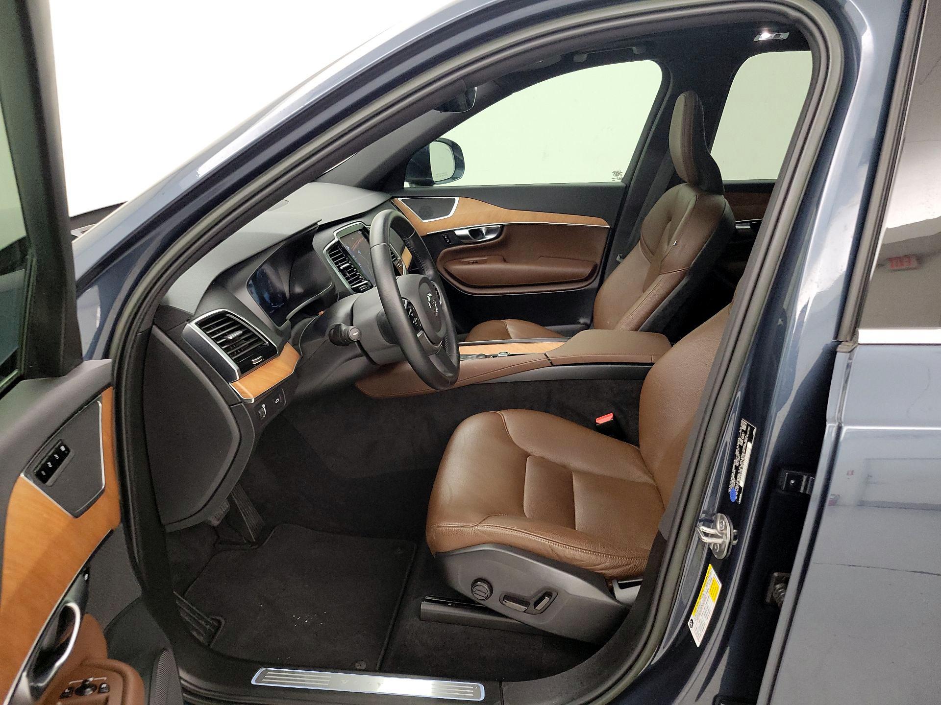 Thumbnail: 2022 Volvo XC90 - 11