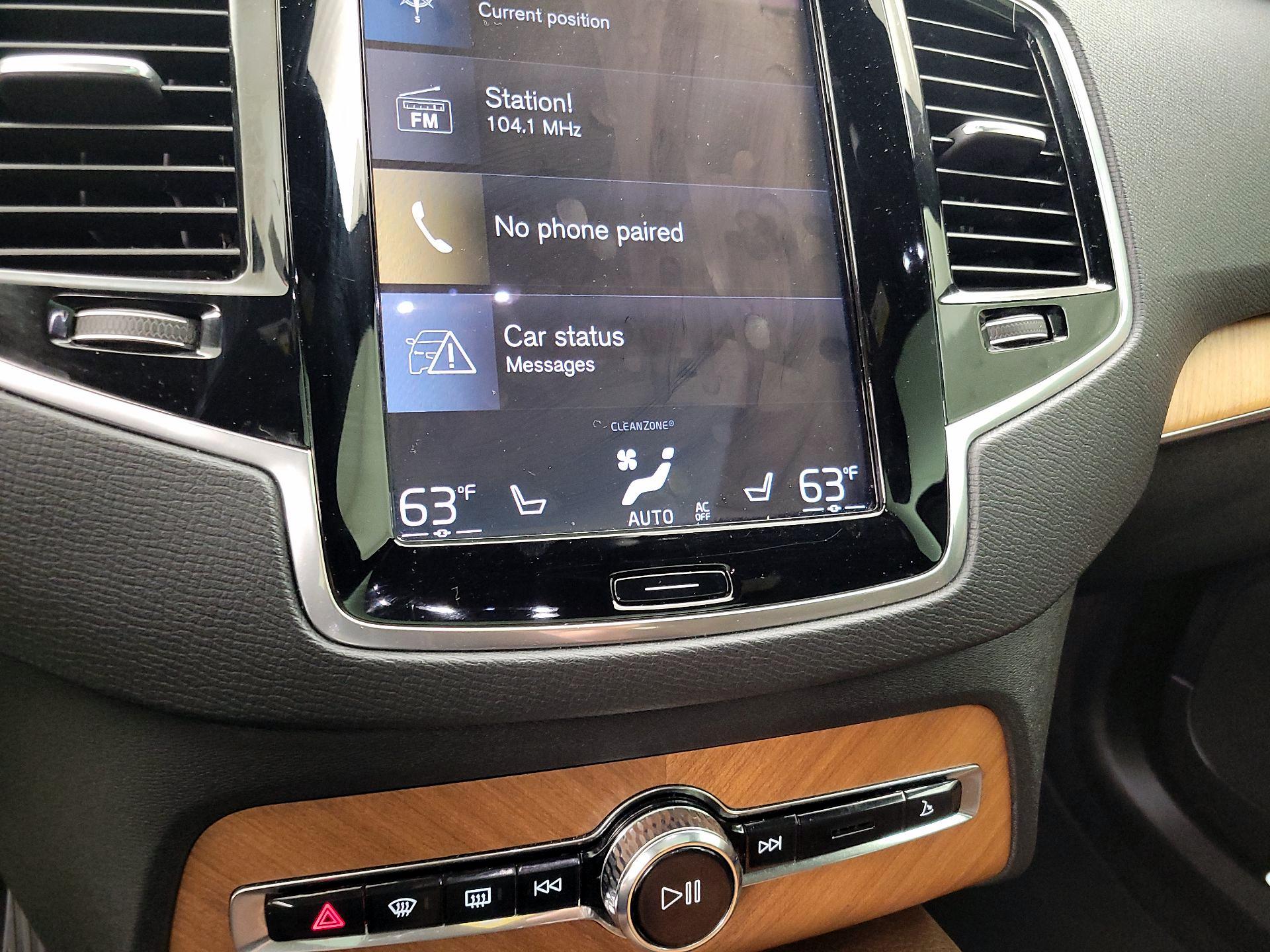 Thumbnail: 2022 Volvo XC90 - 17