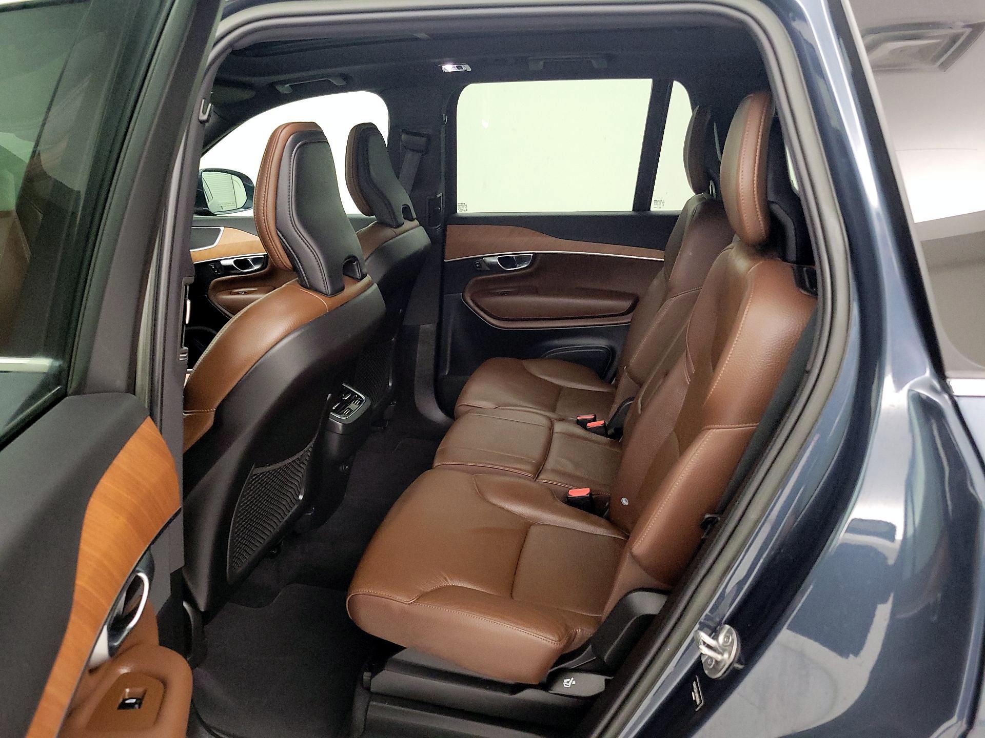 Thumbnail: 2022 Volvo XC90 - 20