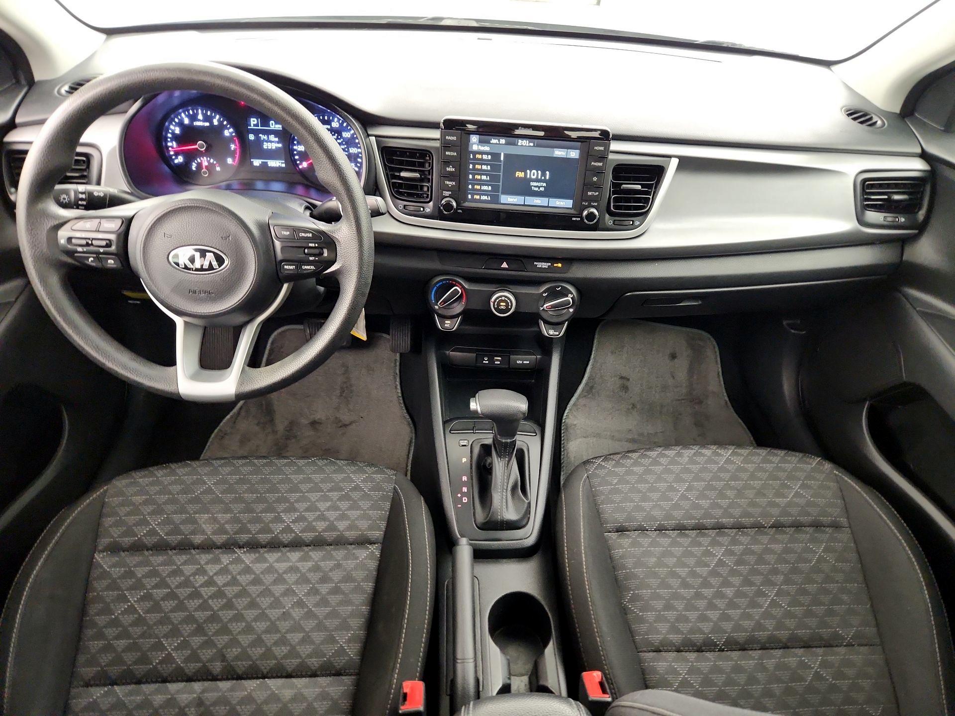 Thumbnail: 2020 Kia Rio - 9