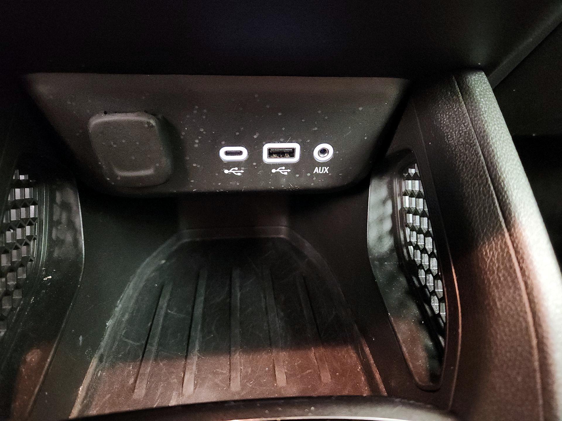 Thumbnail: 2023 Chevrolet TrailBlazer - 18