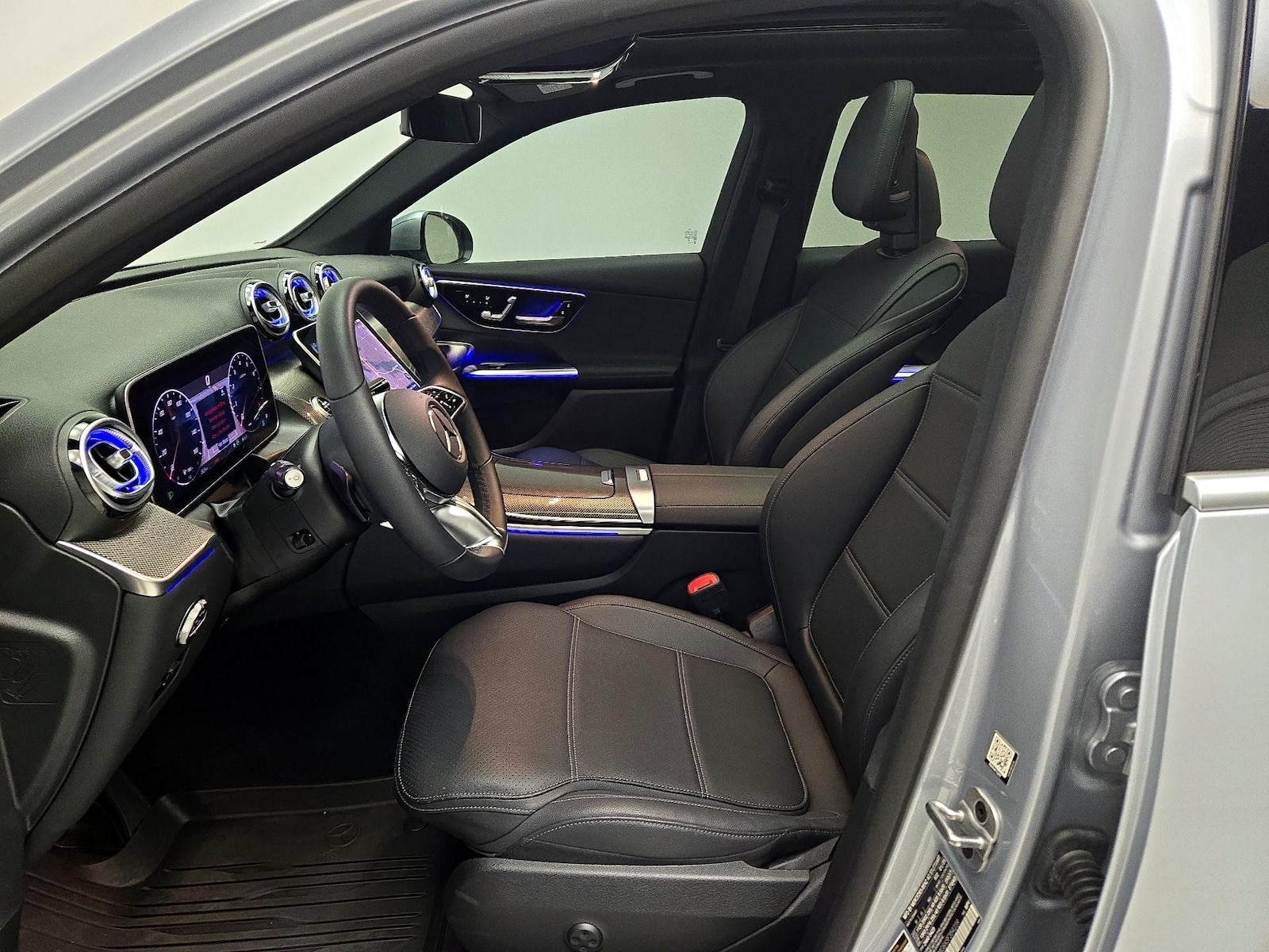 2025 Mercedes-Benz GLC Base - Photo 12