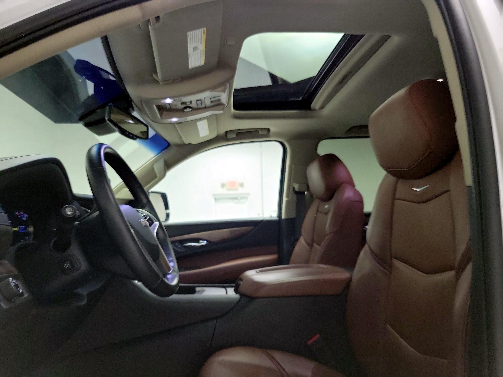 Thumbnail: 2016 Cadillac Escalade - 19