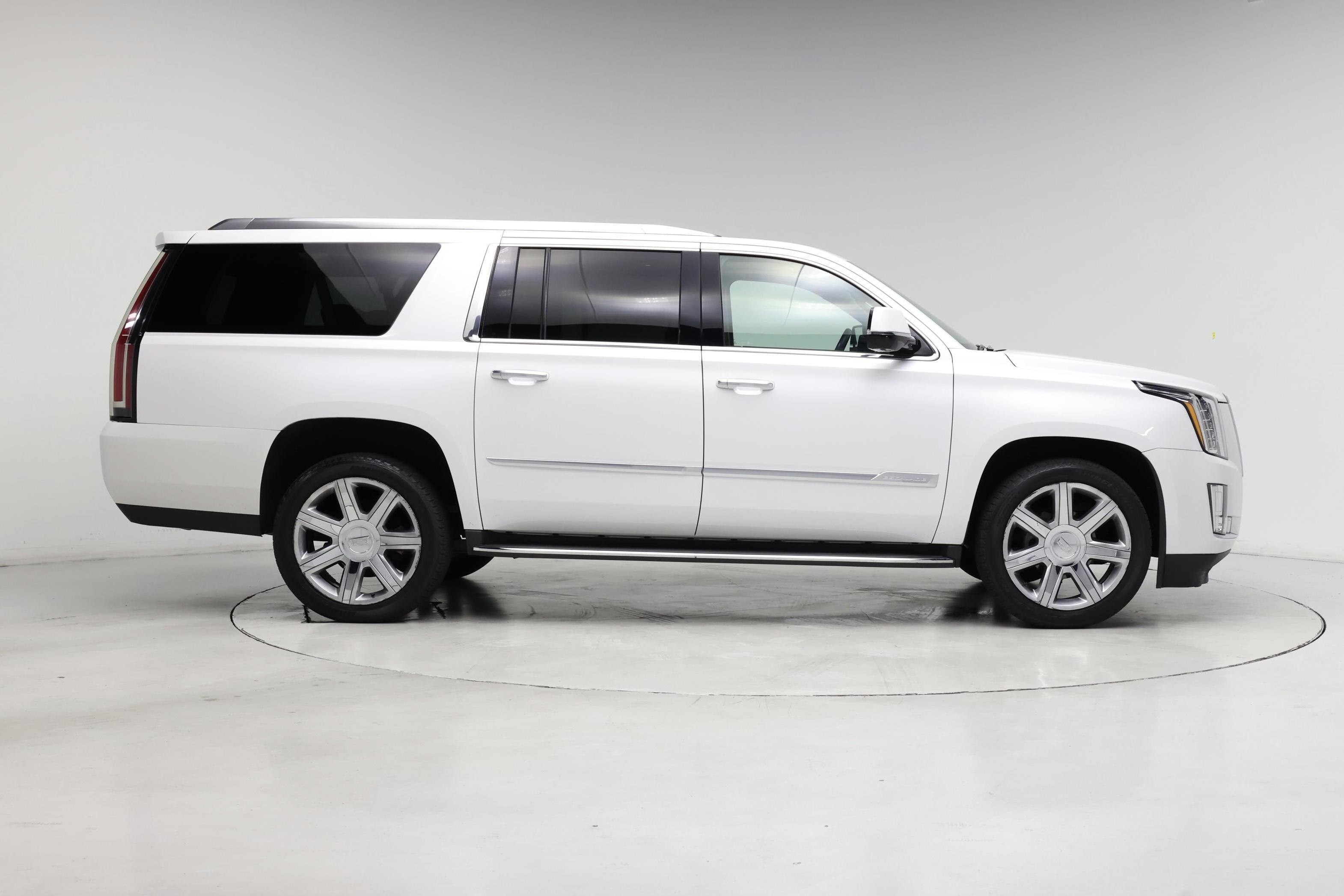 Thumbnail: 2016 Cadillac Escalade - 7