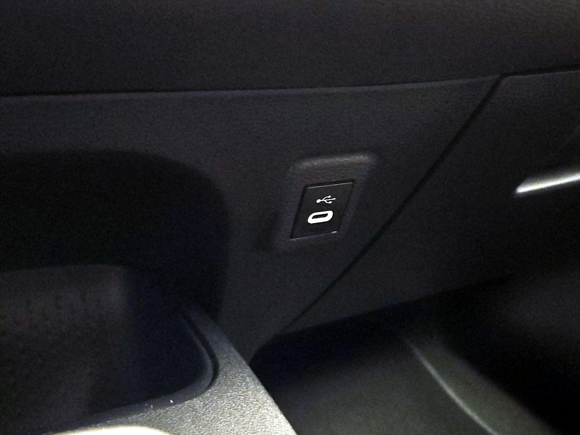 Thumbnail: 2024 Toyota Corolla - 18