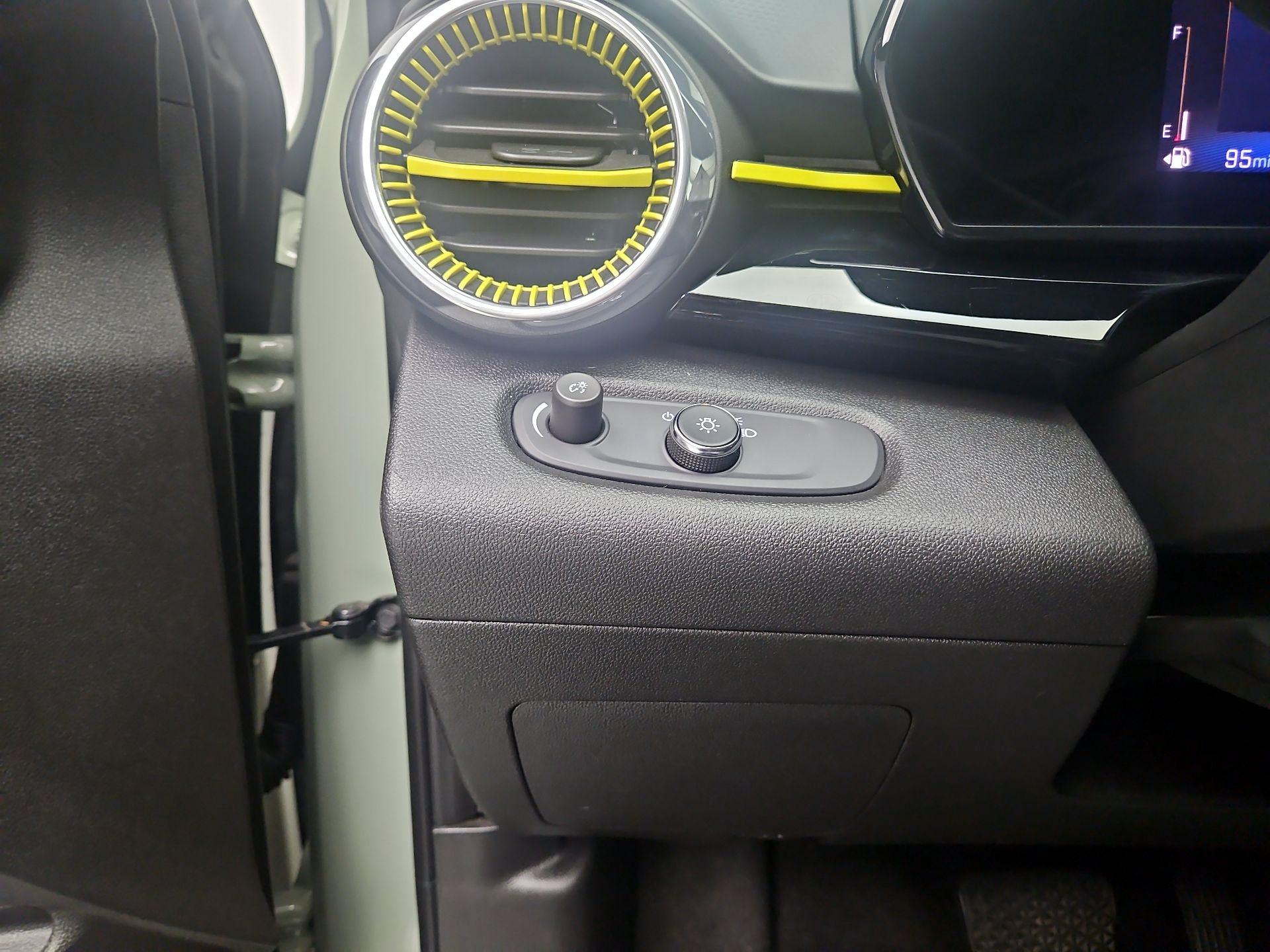 Thumbnail: 2025 Chevrolet Trax - 13