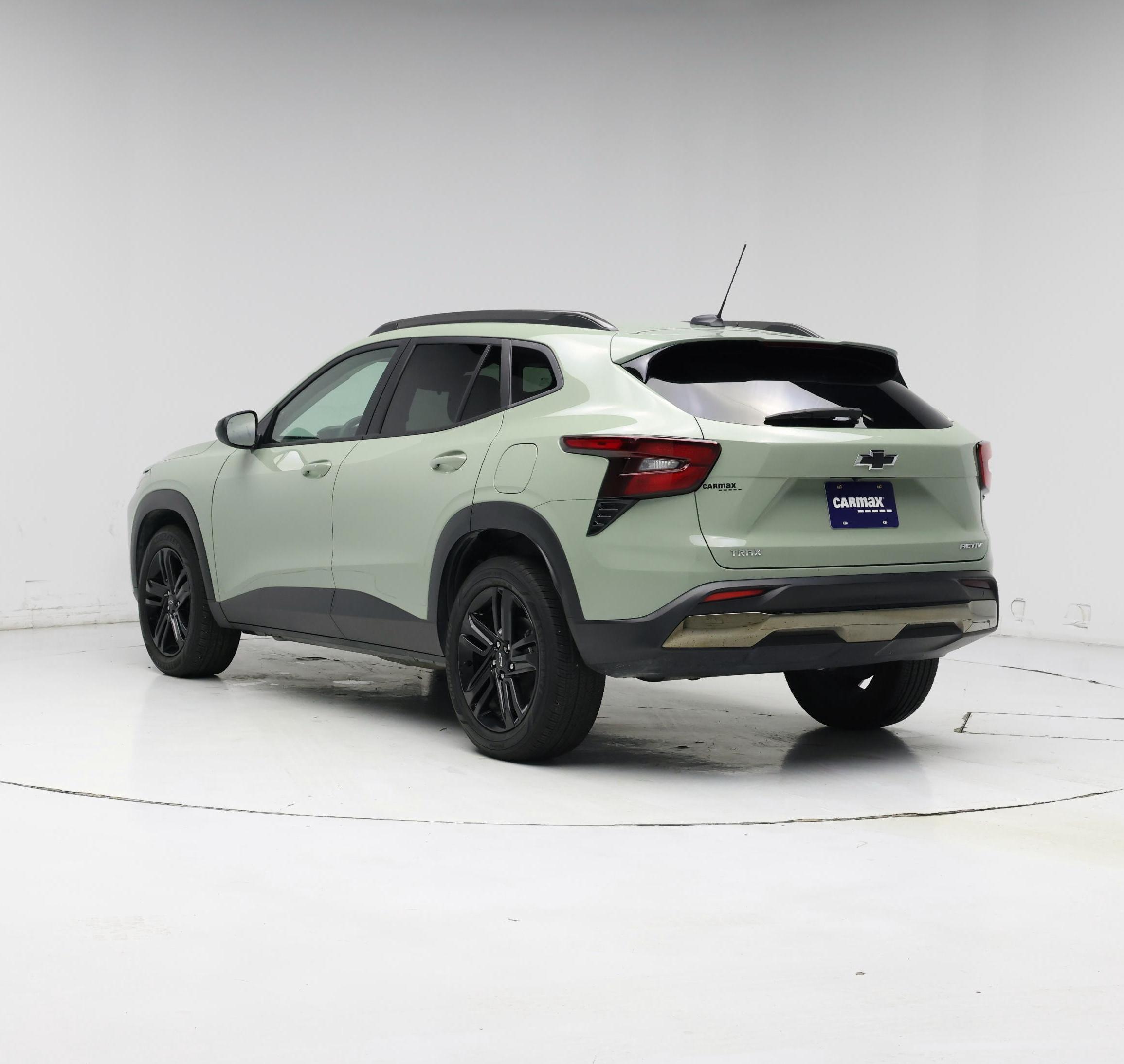 Thumbnail: 2025 Chevrolet Trax - 2