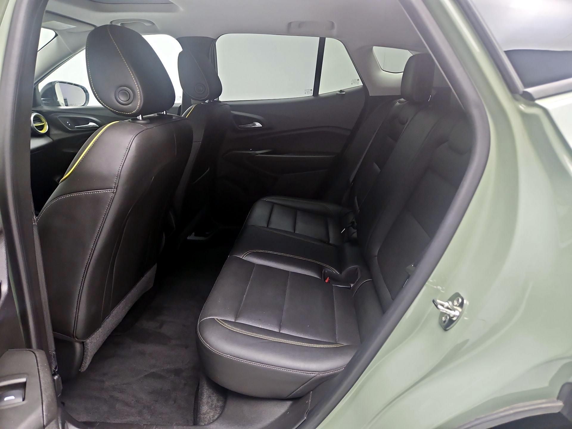 Thumbnail: 2025 Chevrolet Trax - 20