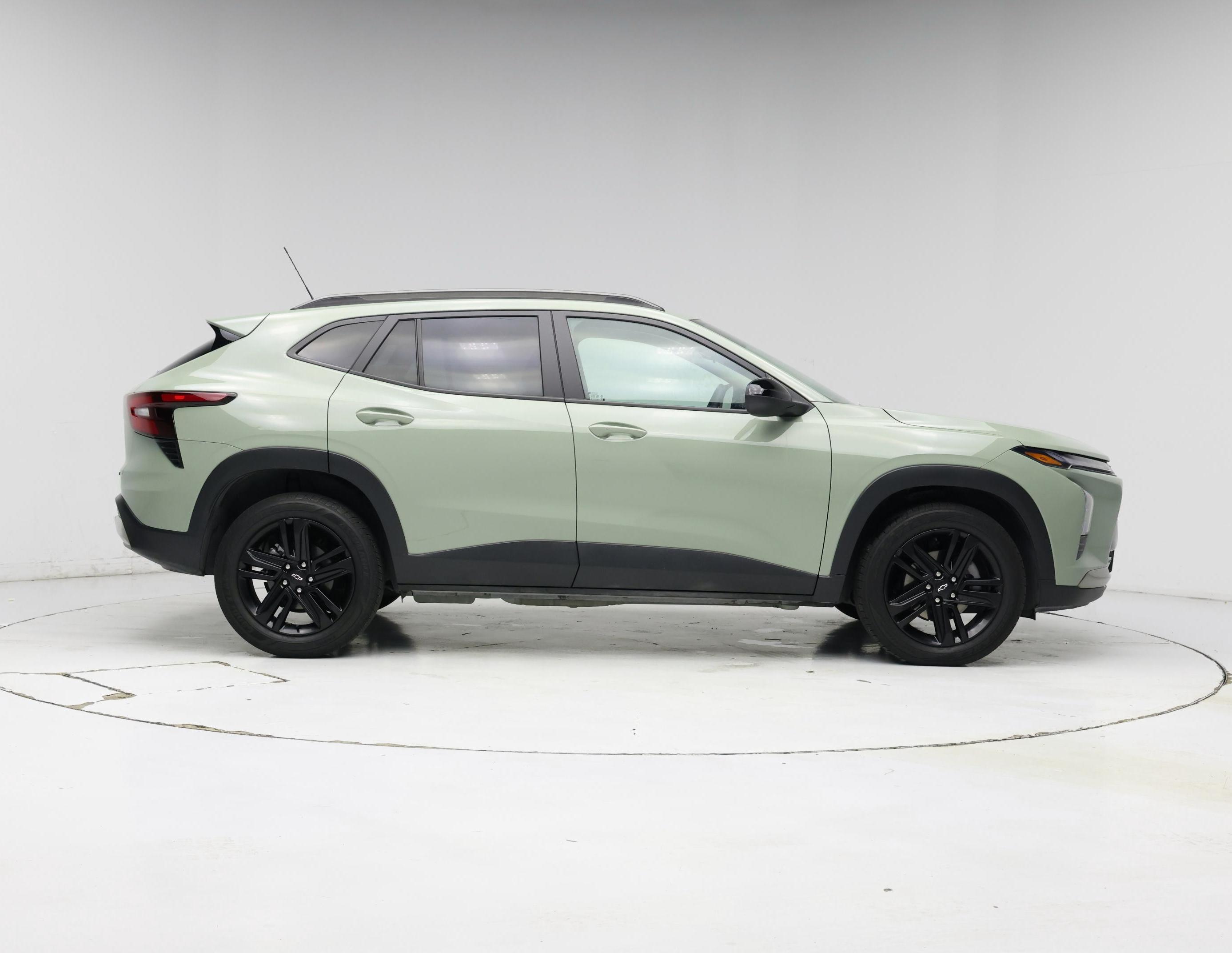 Thumbnail: 2025 Chevrolet Trax - 7