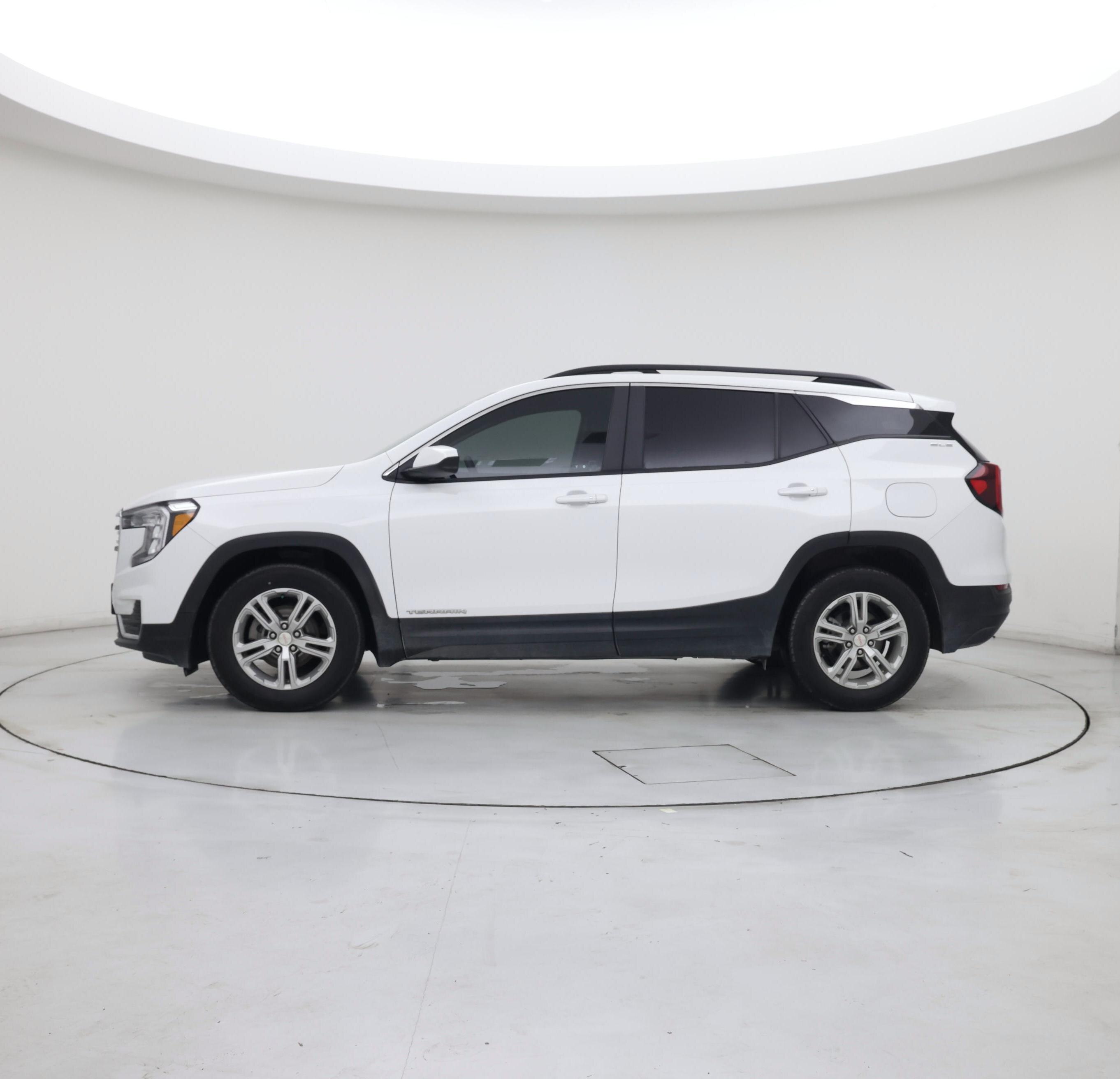 Thumbnail: 2023 GMC Terrain - 3