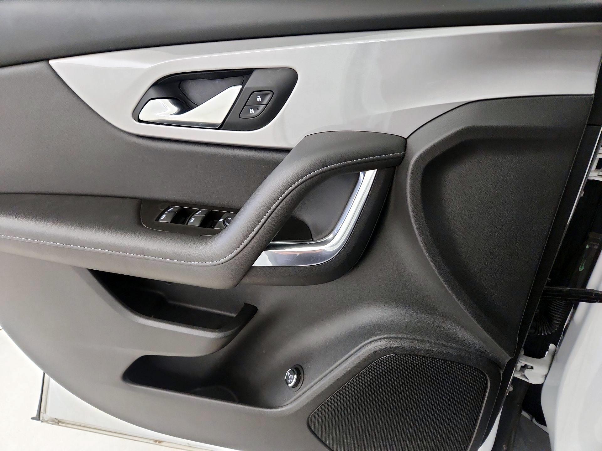 Thumbnail: 2022 Chevrolet Blazer - 12