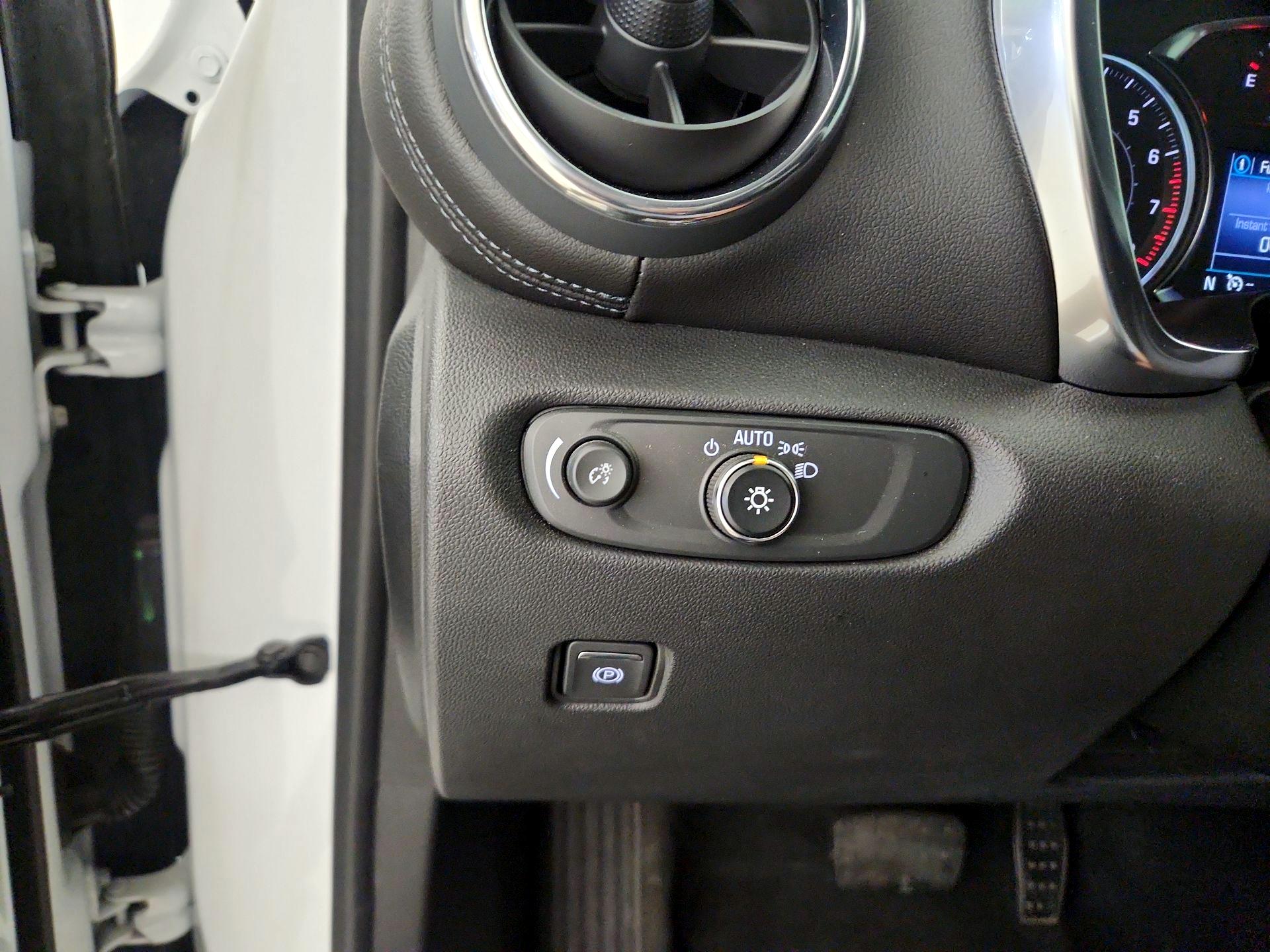 Thumbnail: 2022 Chevrolet Blazer - 13