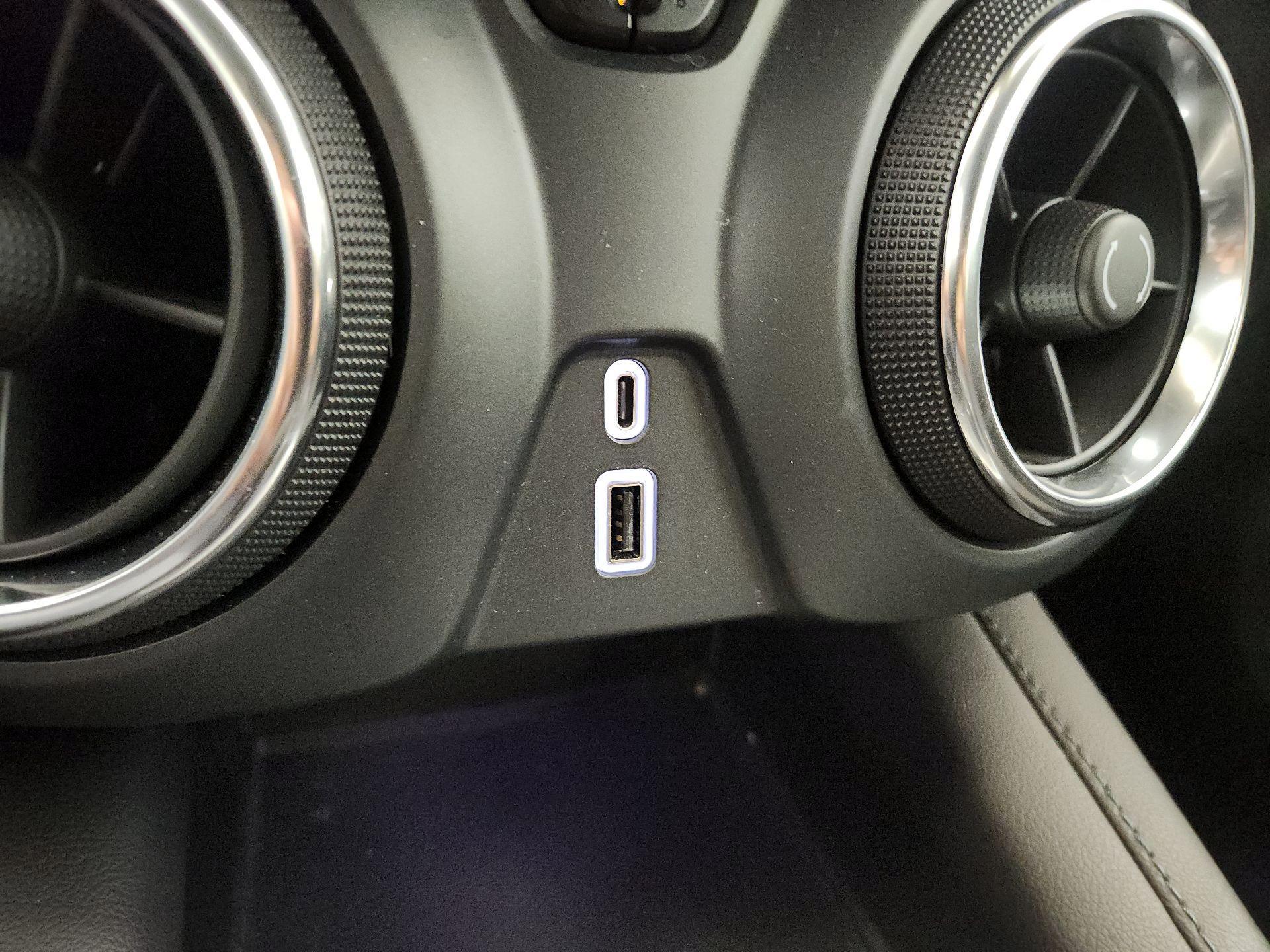 Thumbnail: 2022 Chevrolet Blazer - 18