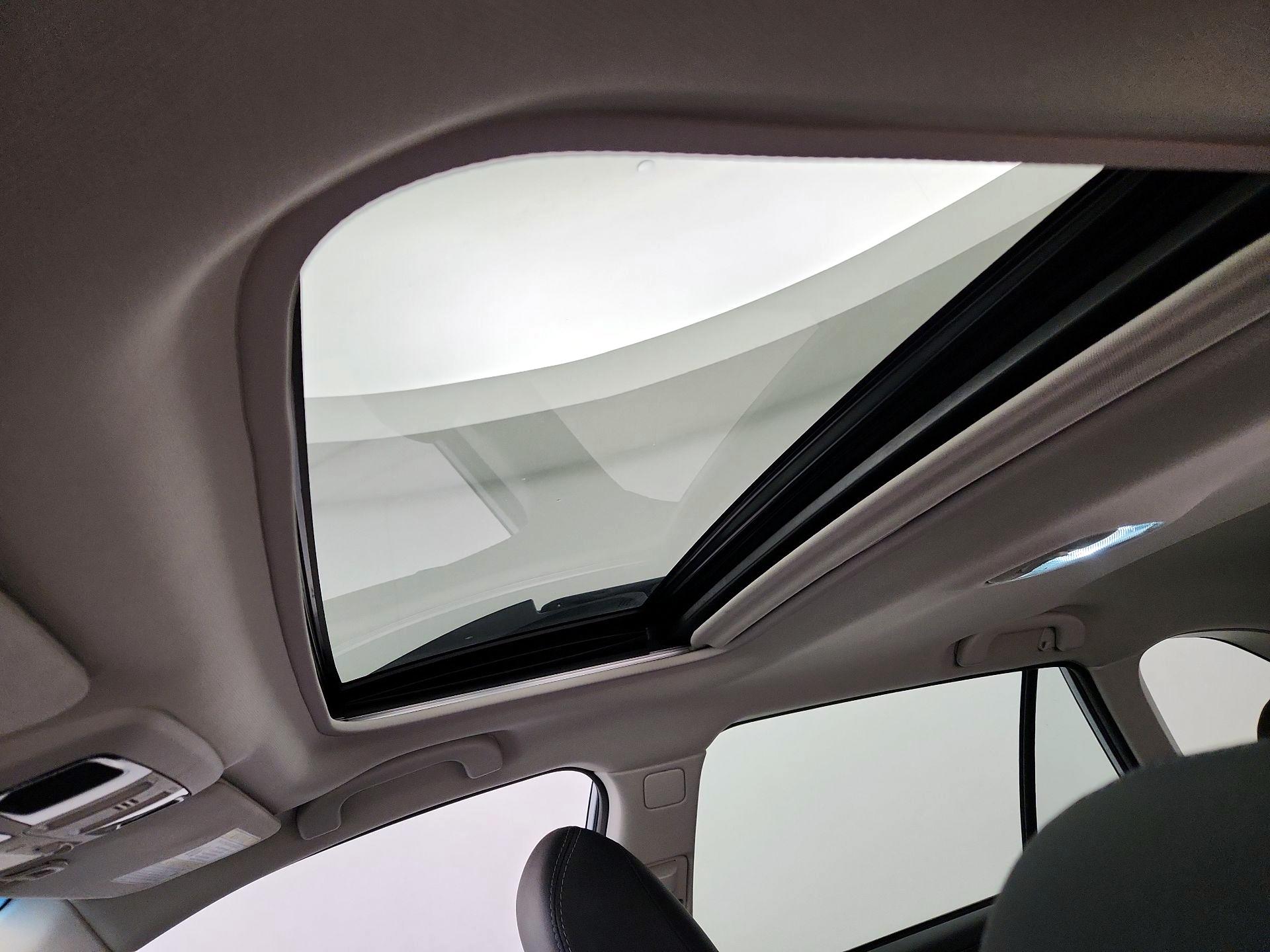 Thumbnail: 2018 Subaru Outback - 20