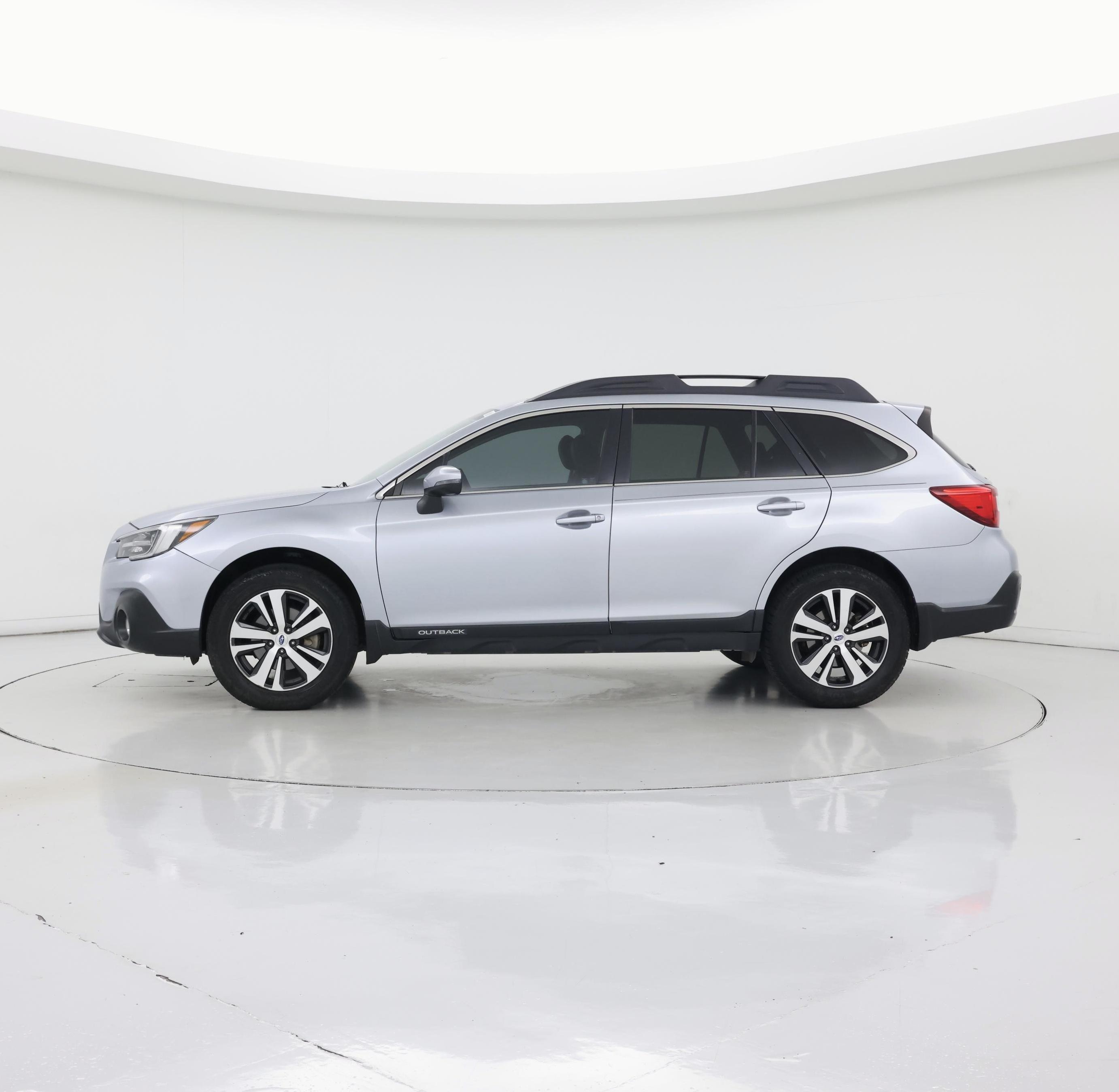 Thumbnail: 2018 Subaru Outback - 3