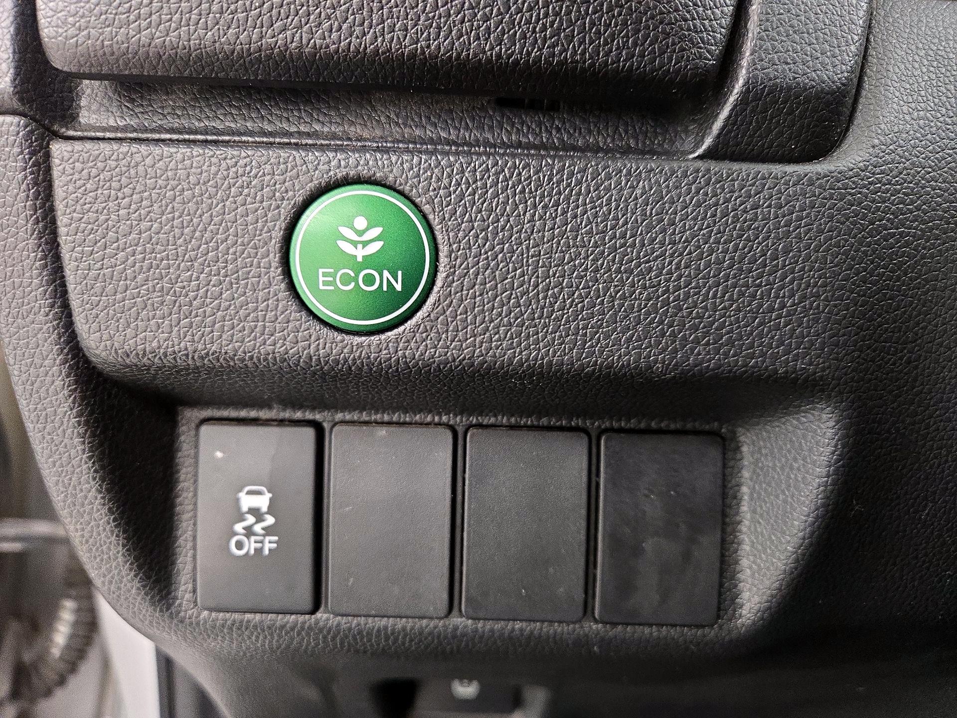 Thumbnail: 2015 Honda Fit - 13