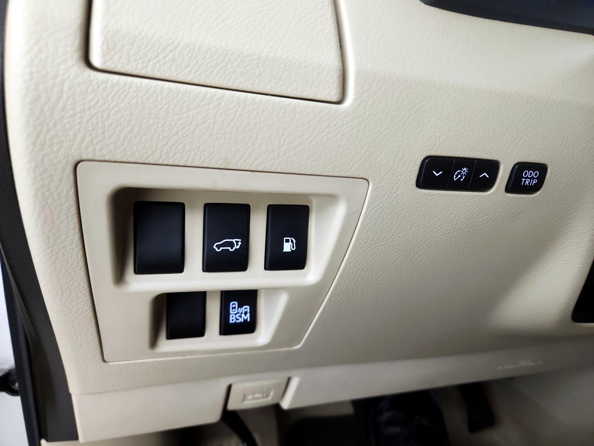 Thumbnail: 2015 Lexus RX - 13