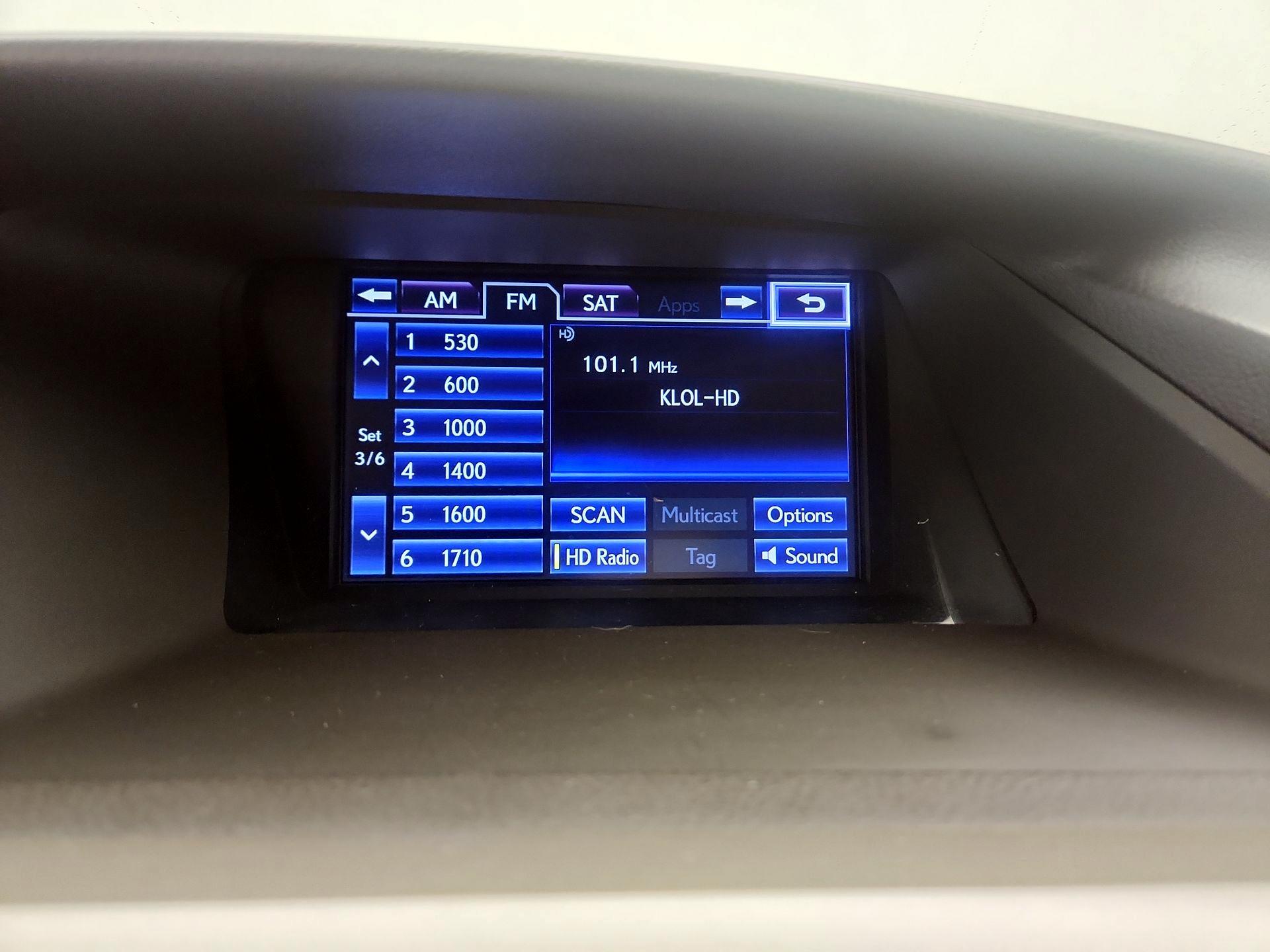 Thumbnail: 2015 Lexus RX - 16