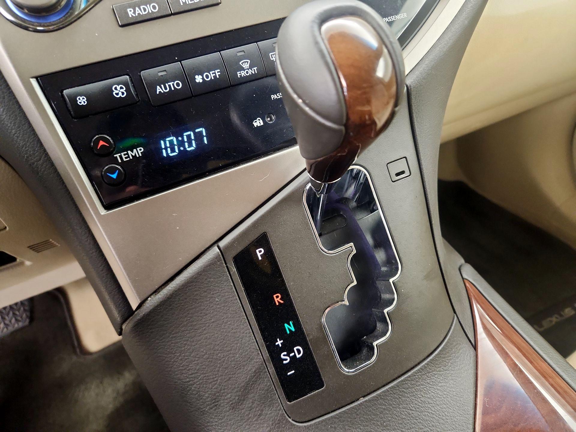 Thumbnail: 2015 Lexus RX - 18