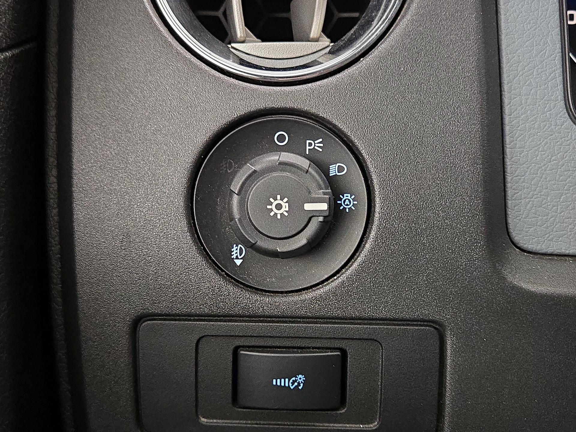 Thumbnail: 2014 Ford F-150 - 13