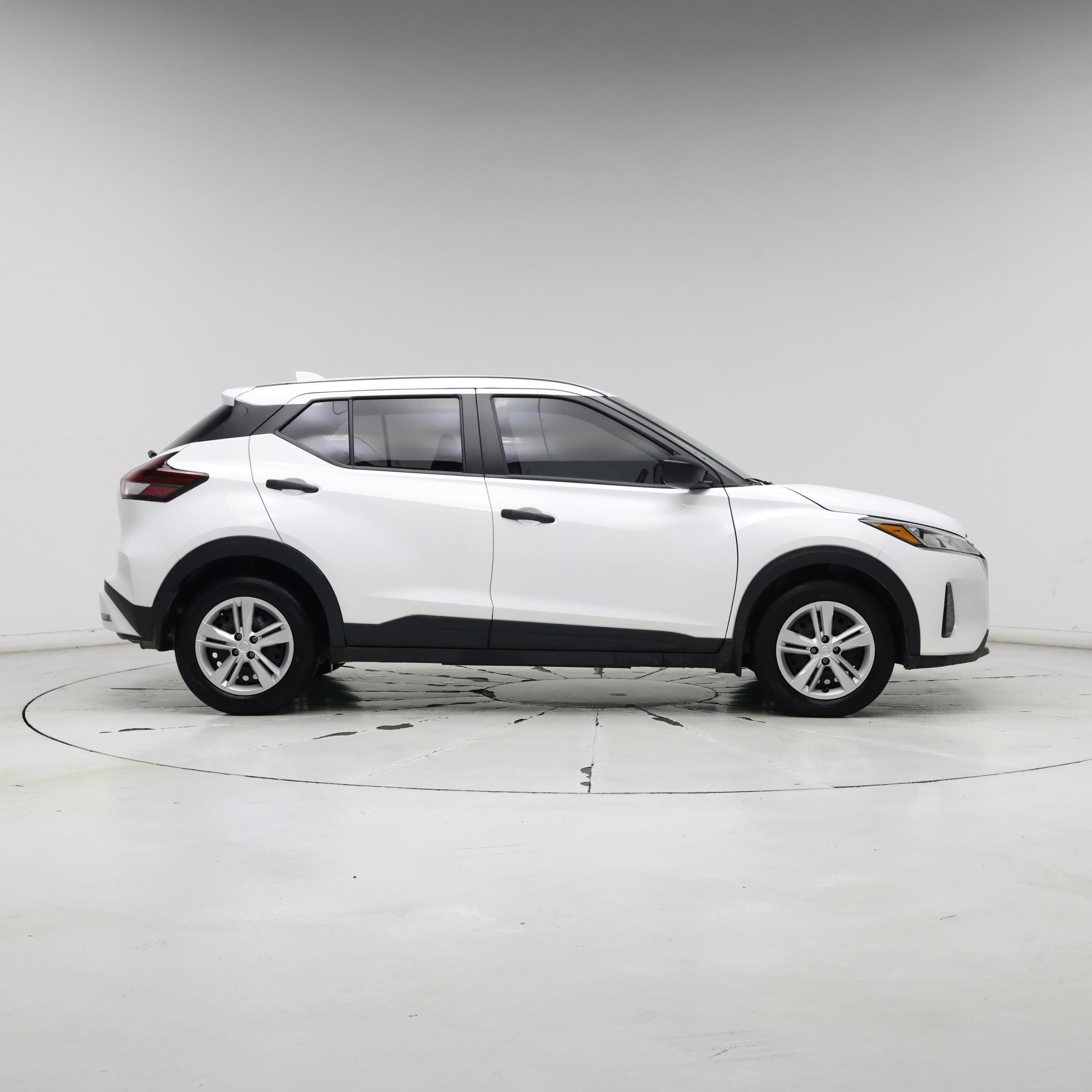 Thumbnail: 2024 Nissan Kicks - 7