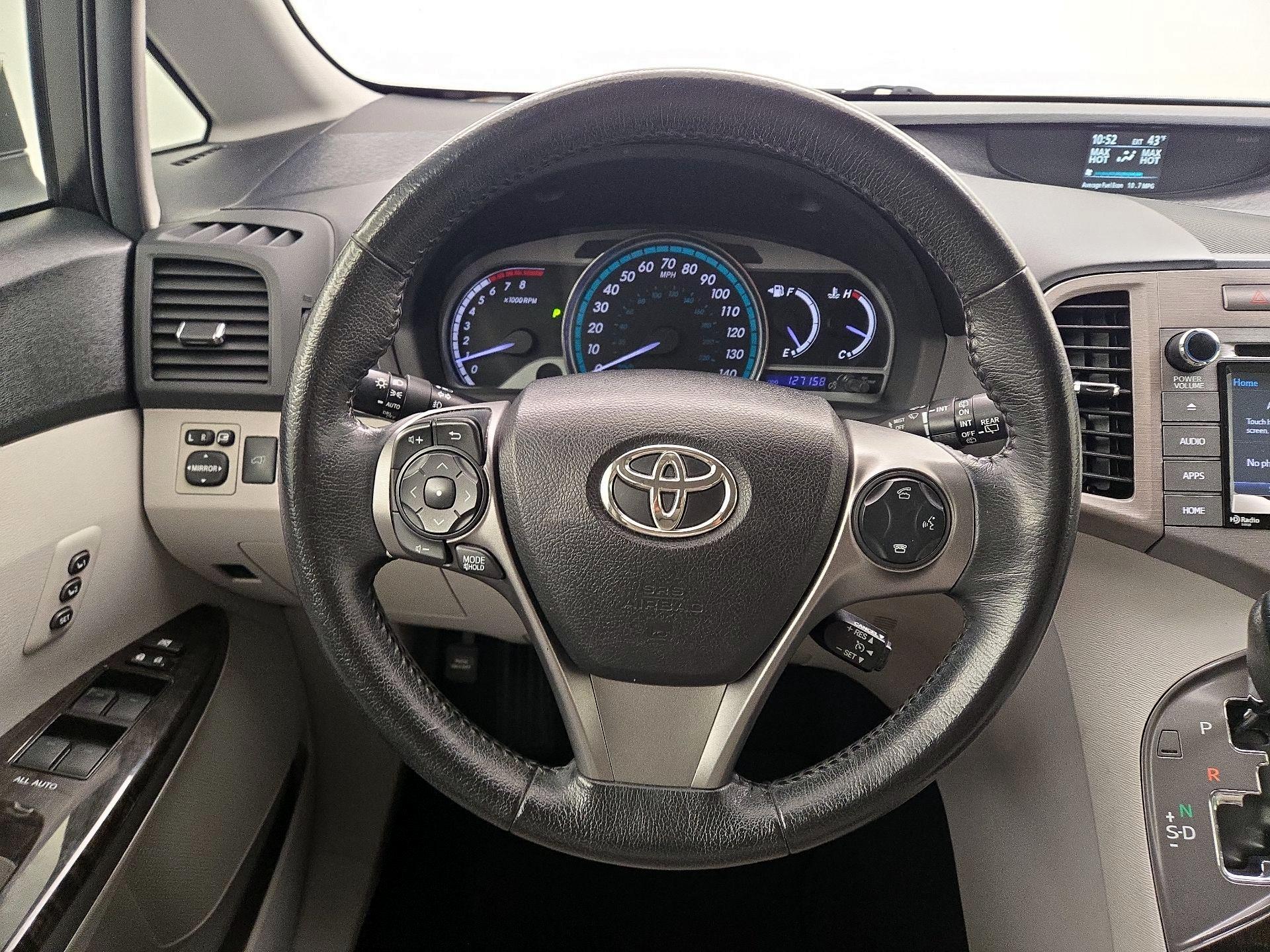 Thumbnail: 2015 Toyota Venza - 10