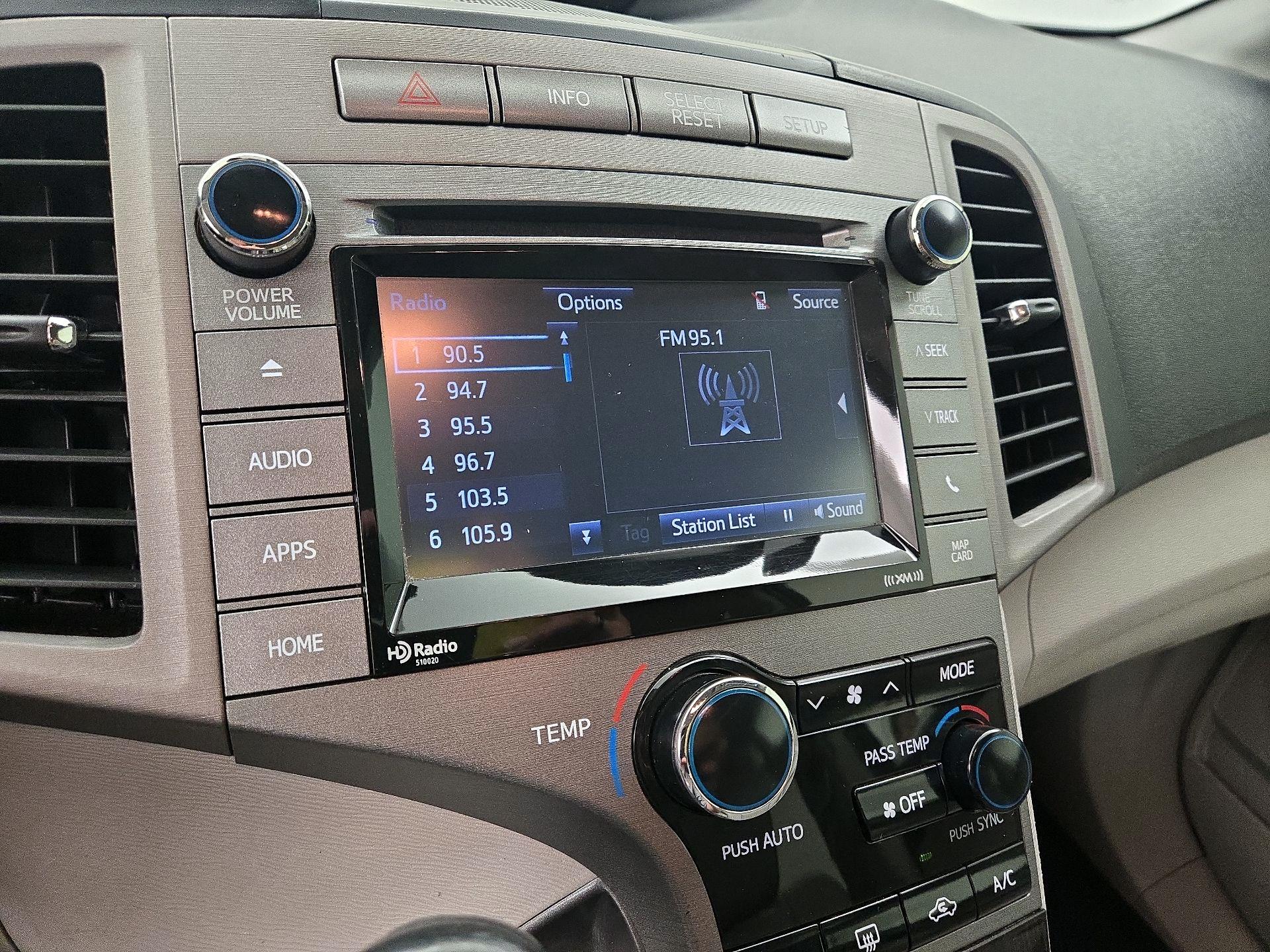 Thumbnail: 2015 Toyota Venza - 16