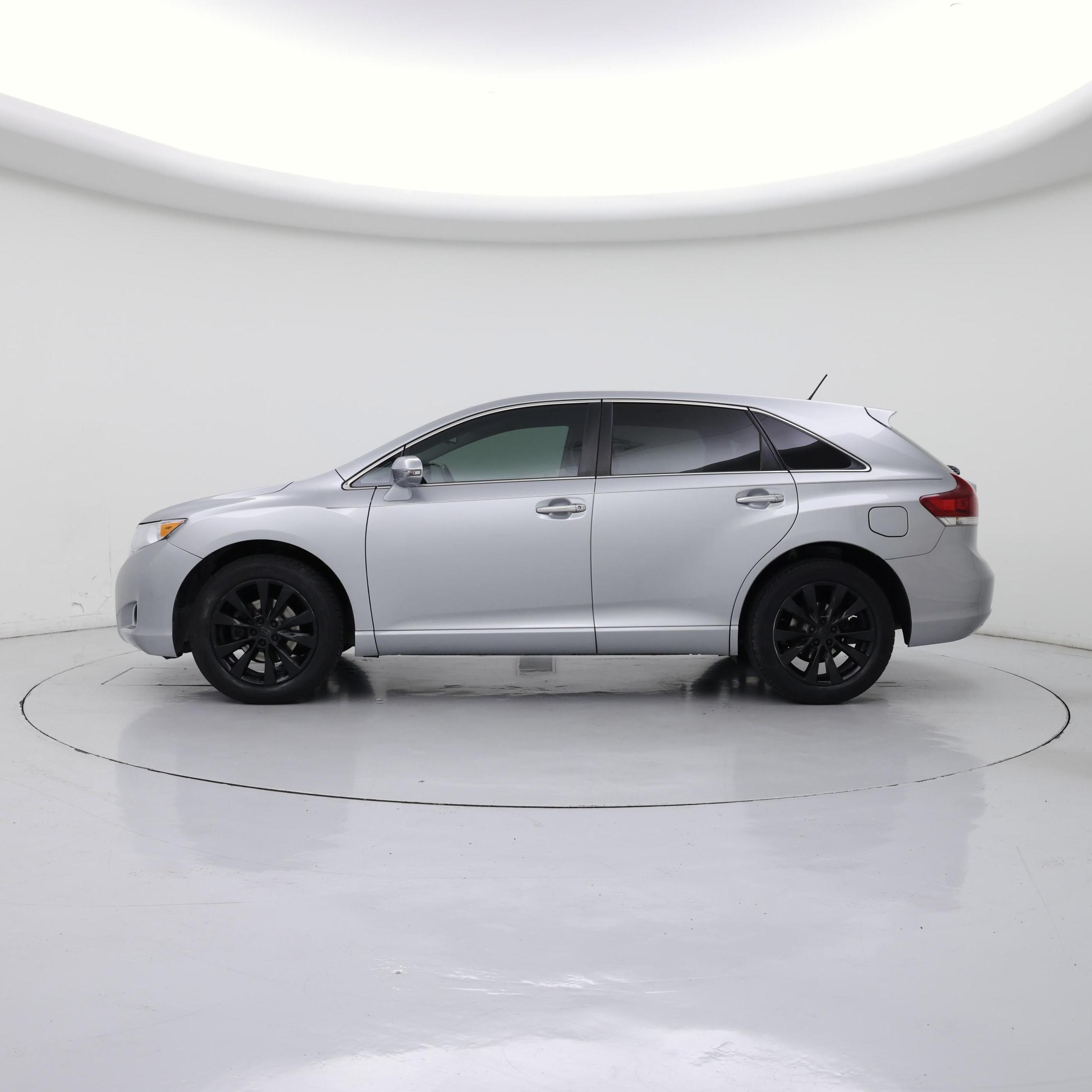 Thumbnail: 2015 Toyota Venza - 3