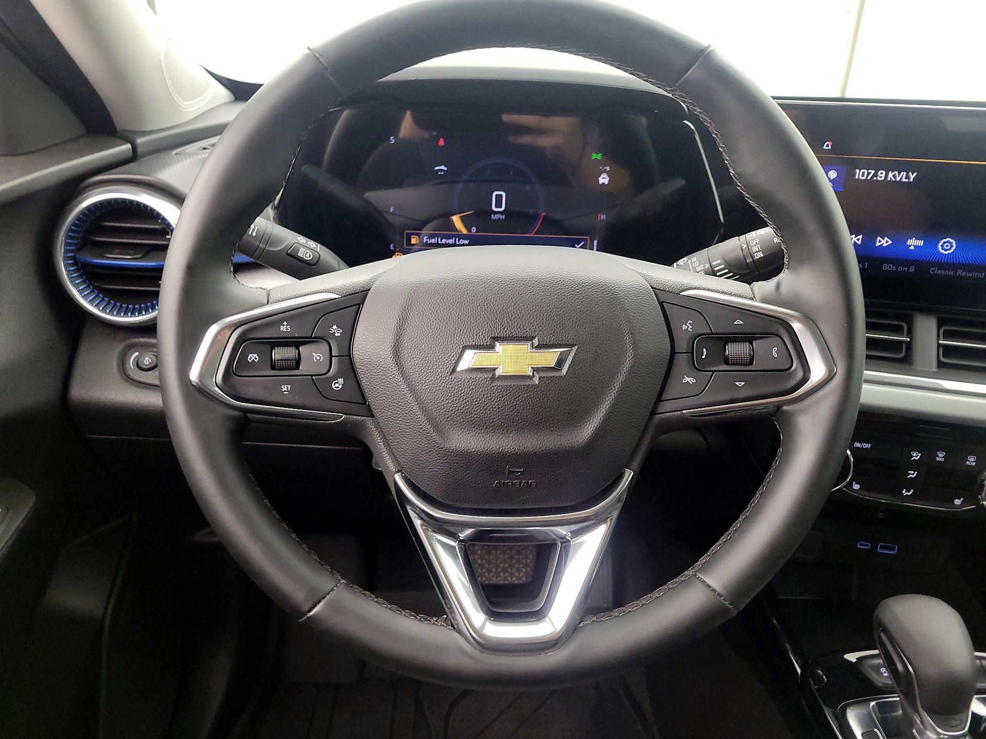 Thumbnail: 2025 Chevrolet Trax - 10