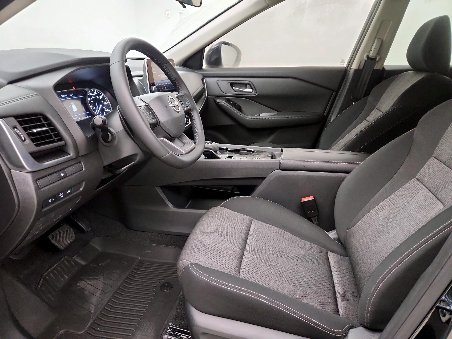 Thumbnail: 2025 Nissan Rogue - 11