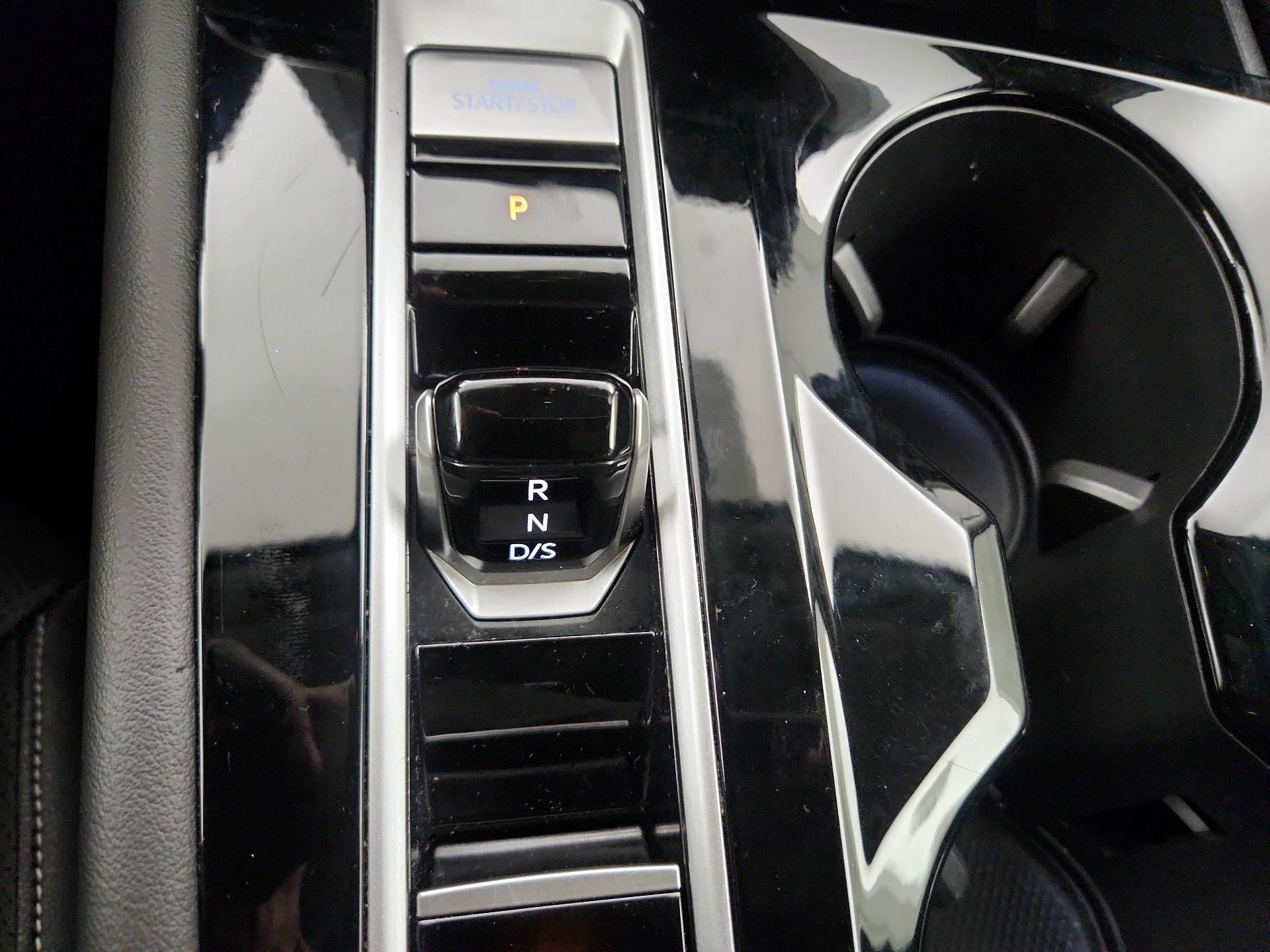 Thumbnail: 2025 Volkswagen Atlas - 17