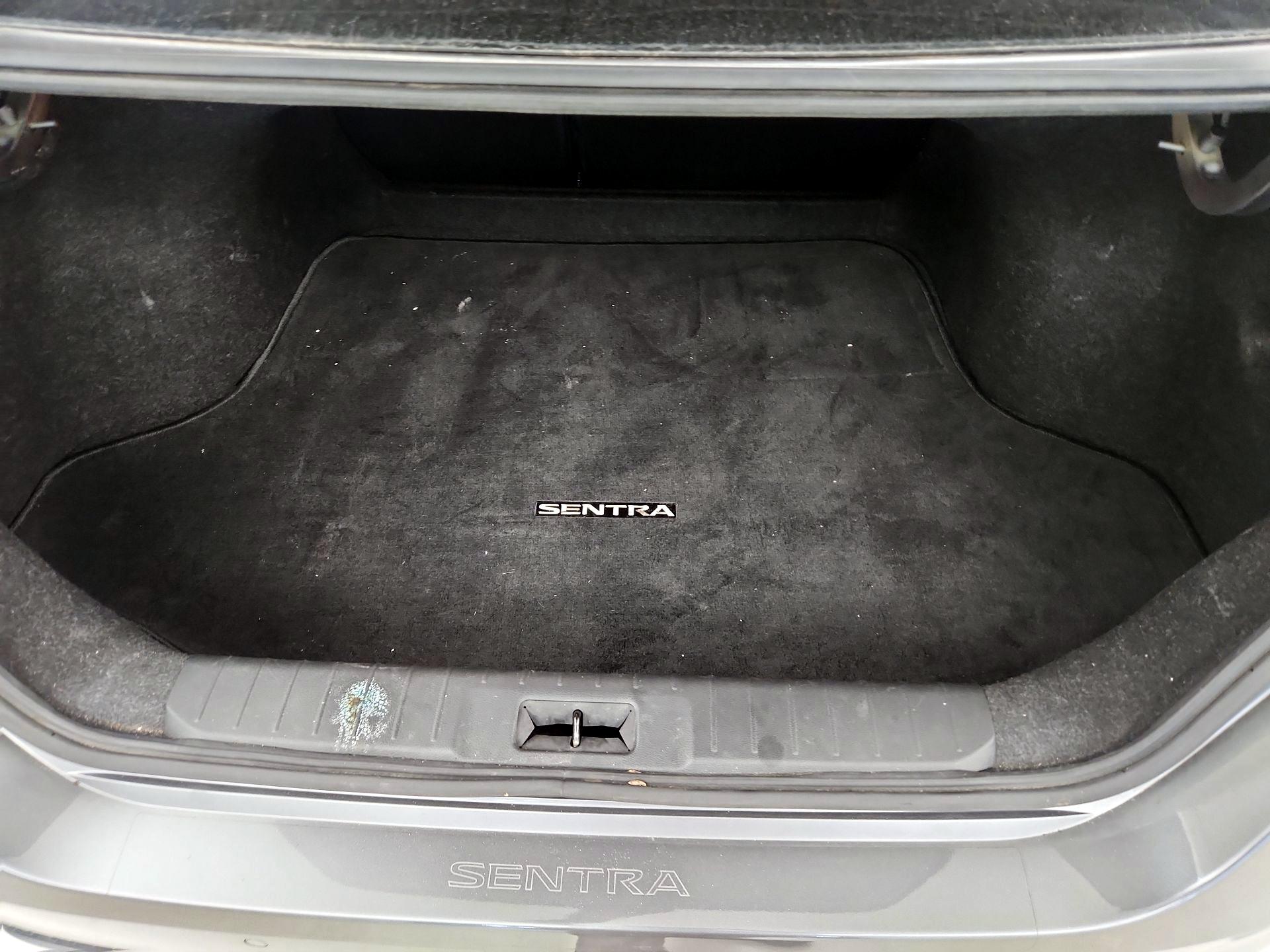 Thumbnail: 2020 Nissan Sentra - 20