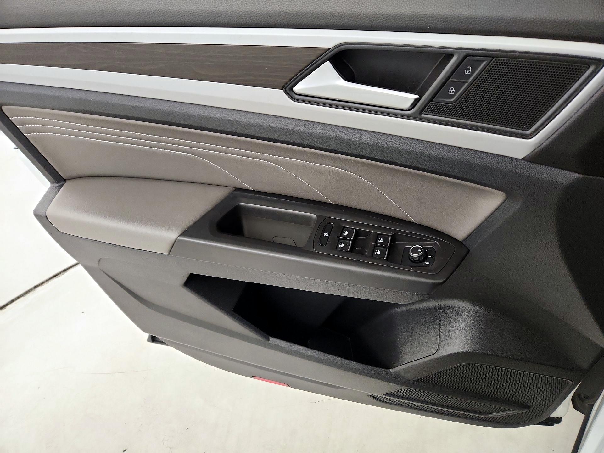 Thumbnail: 2022 Volkswagen Atlas - 12