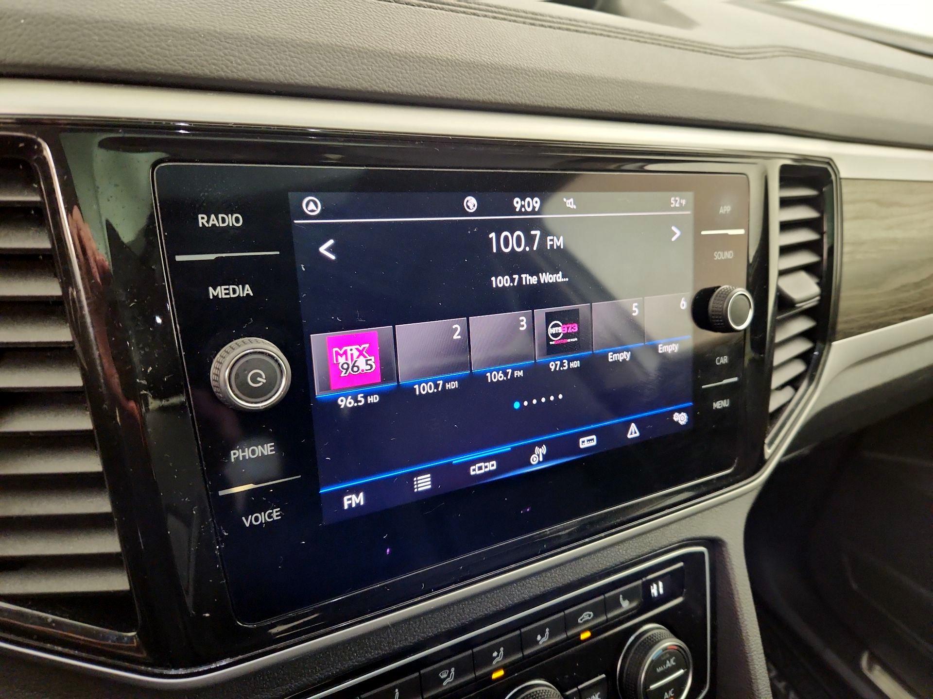 Thumbnail: 2022 Volkswagen Atlas - 15