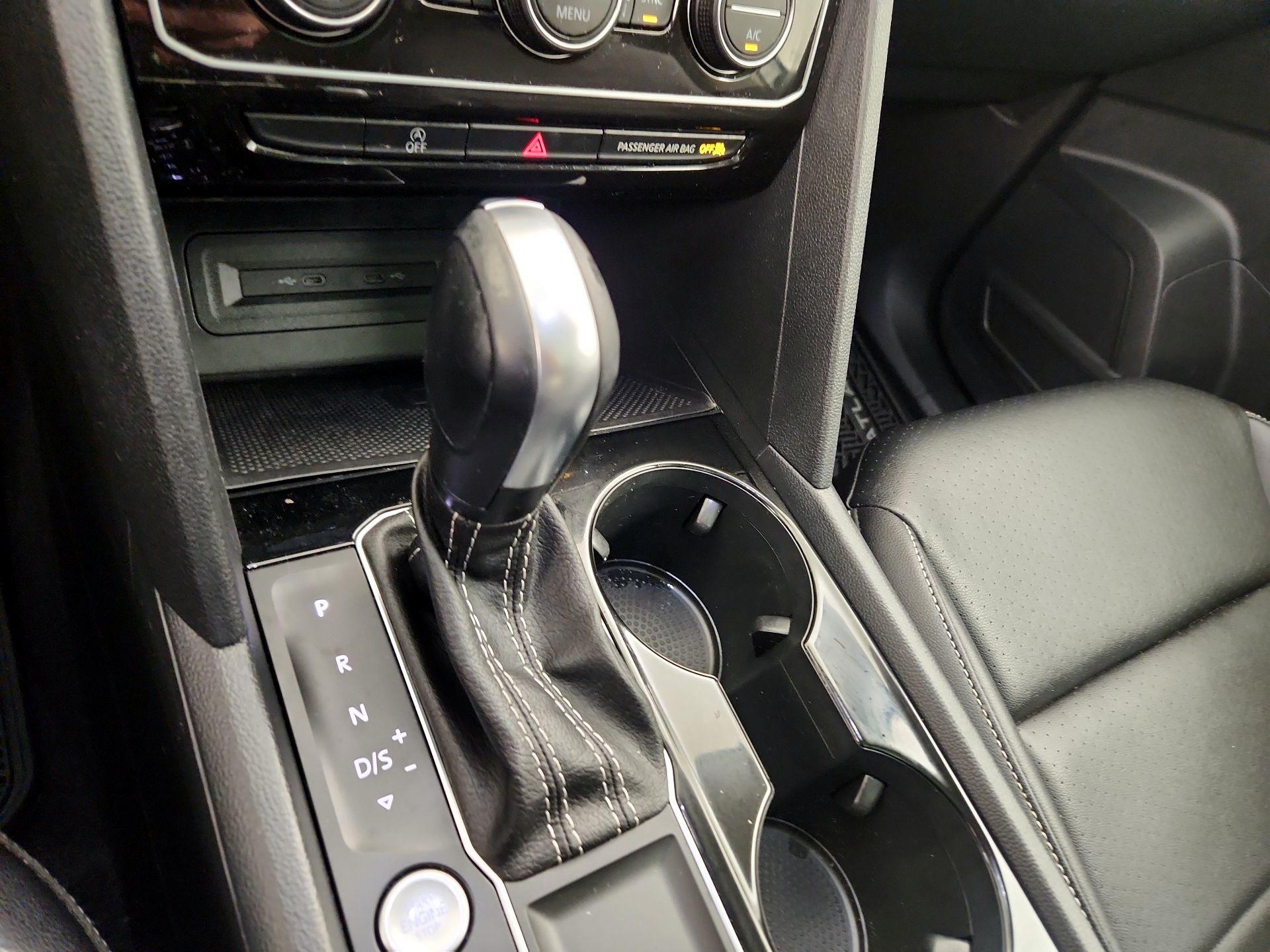 Thumbnail: 2022 Volkswagen Atlas - 17