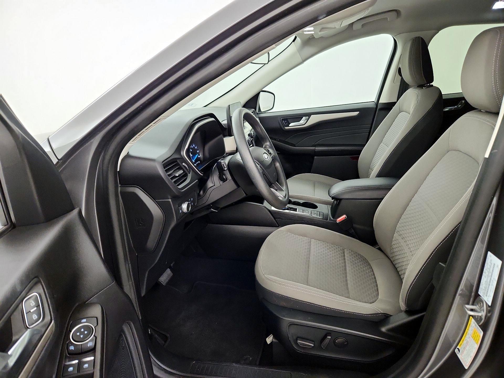 Thumbnail: 2021 Ford Escape - 11