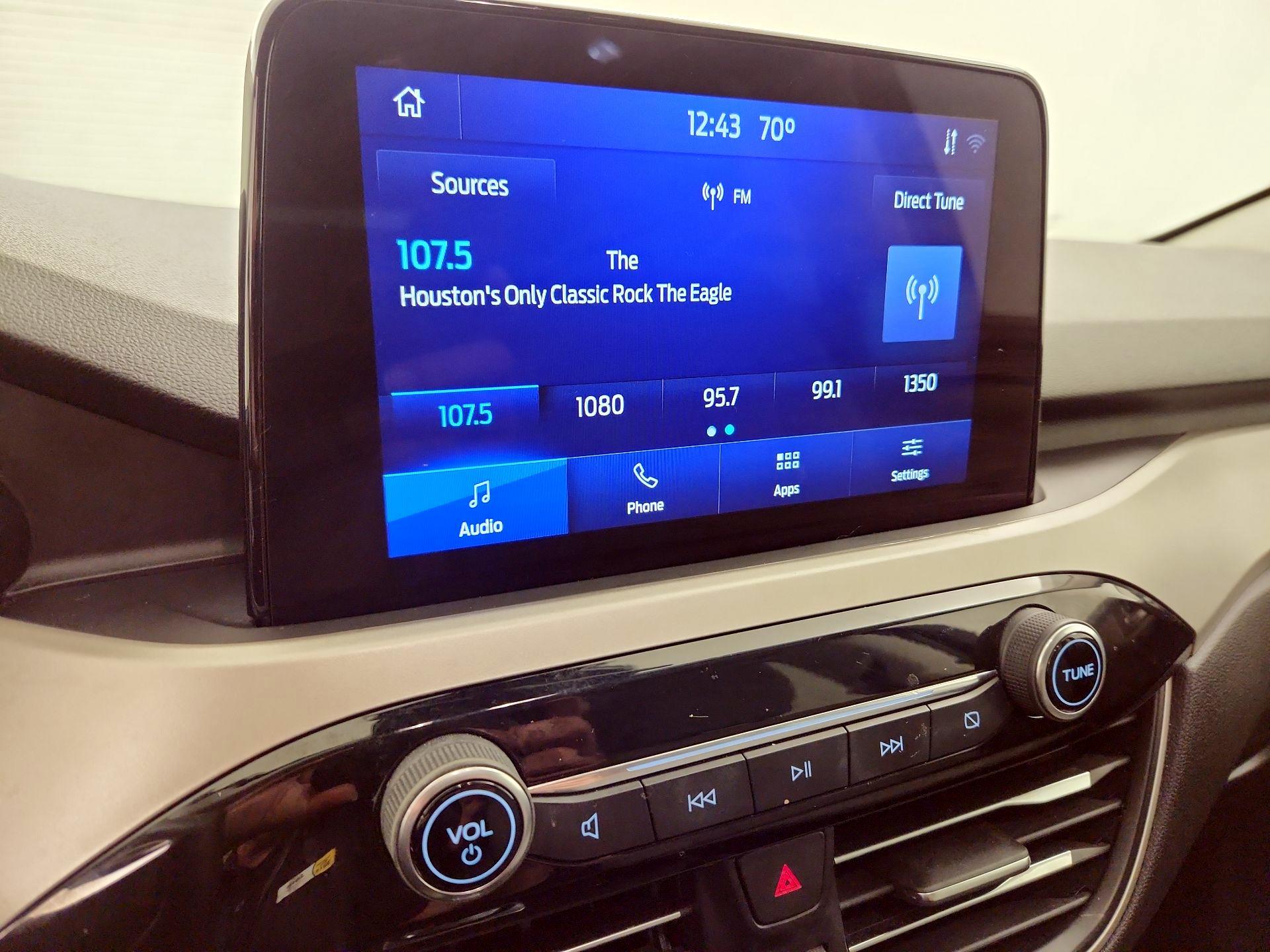 Thumbnail: 2021 Ford Escape - 15