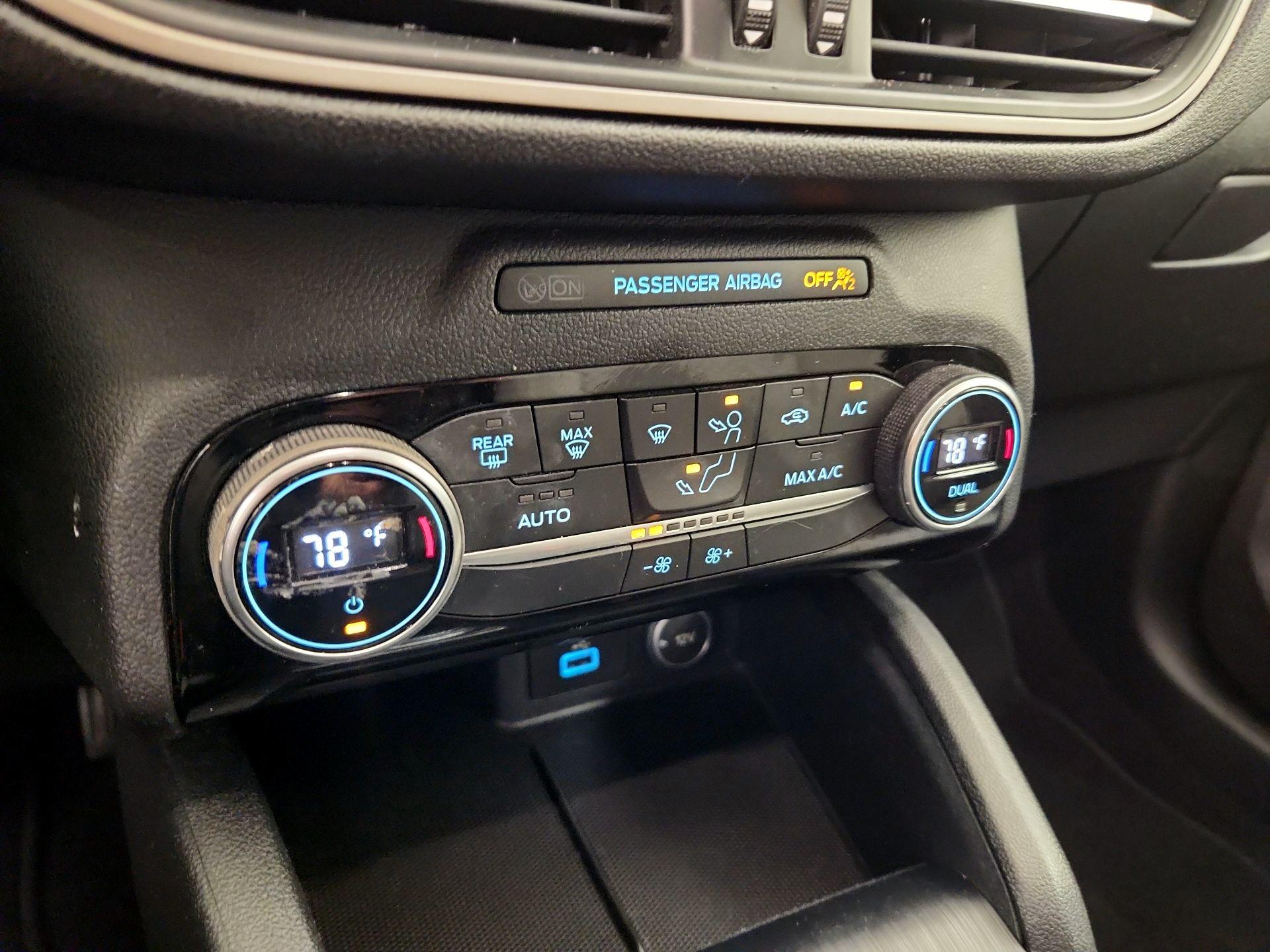 Thumbnail: 2021 Ford Escape - 16