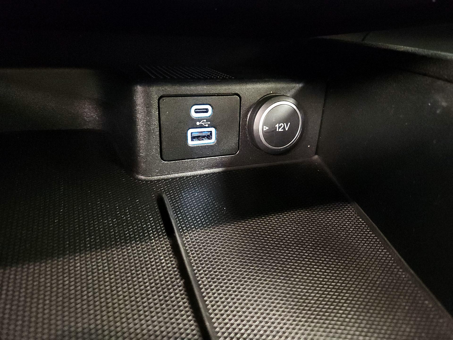 Thumbnail: 2021 Ford Escape - 18