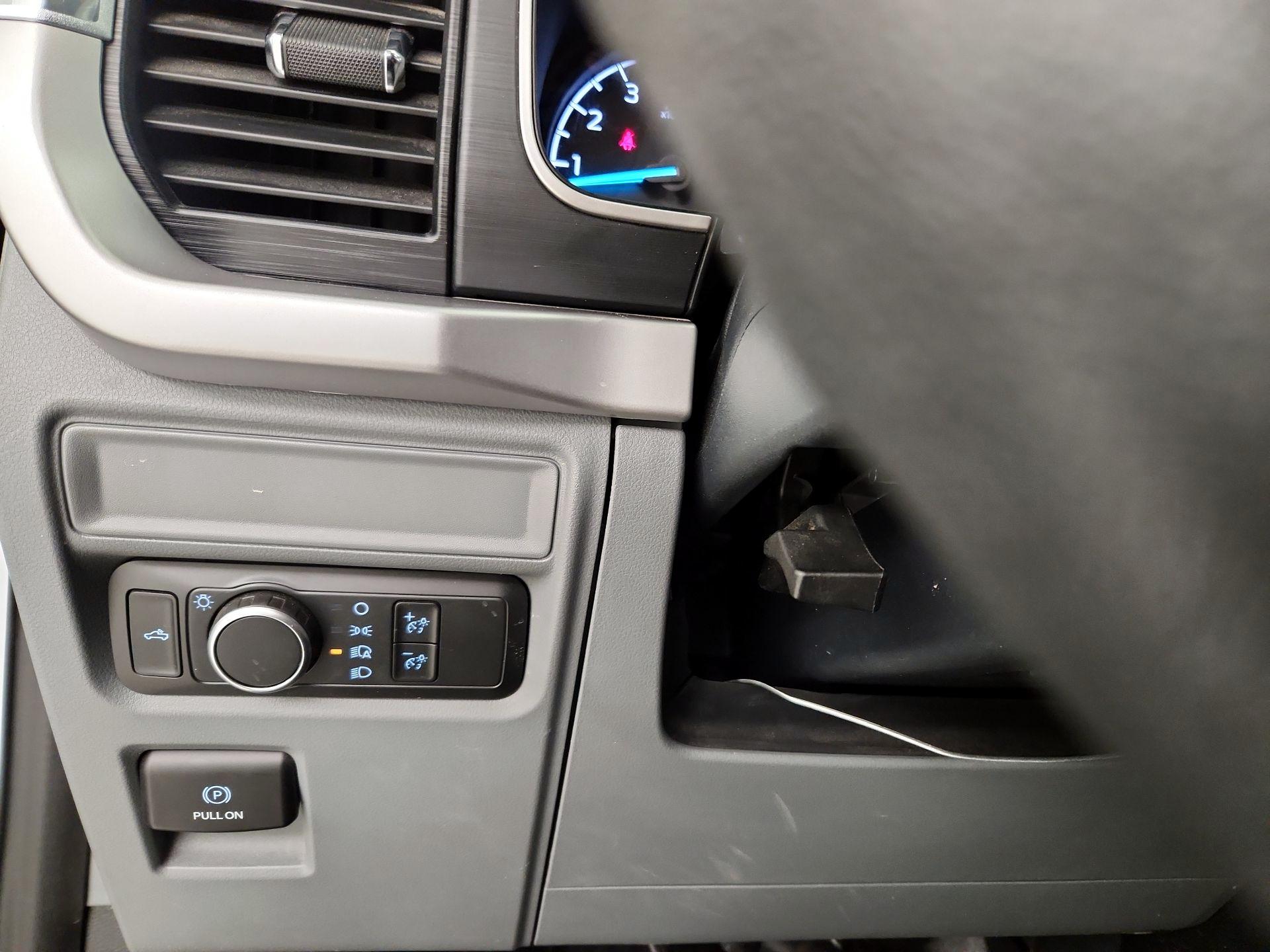 Thumbnail: 2022 Ford F-150 - 13