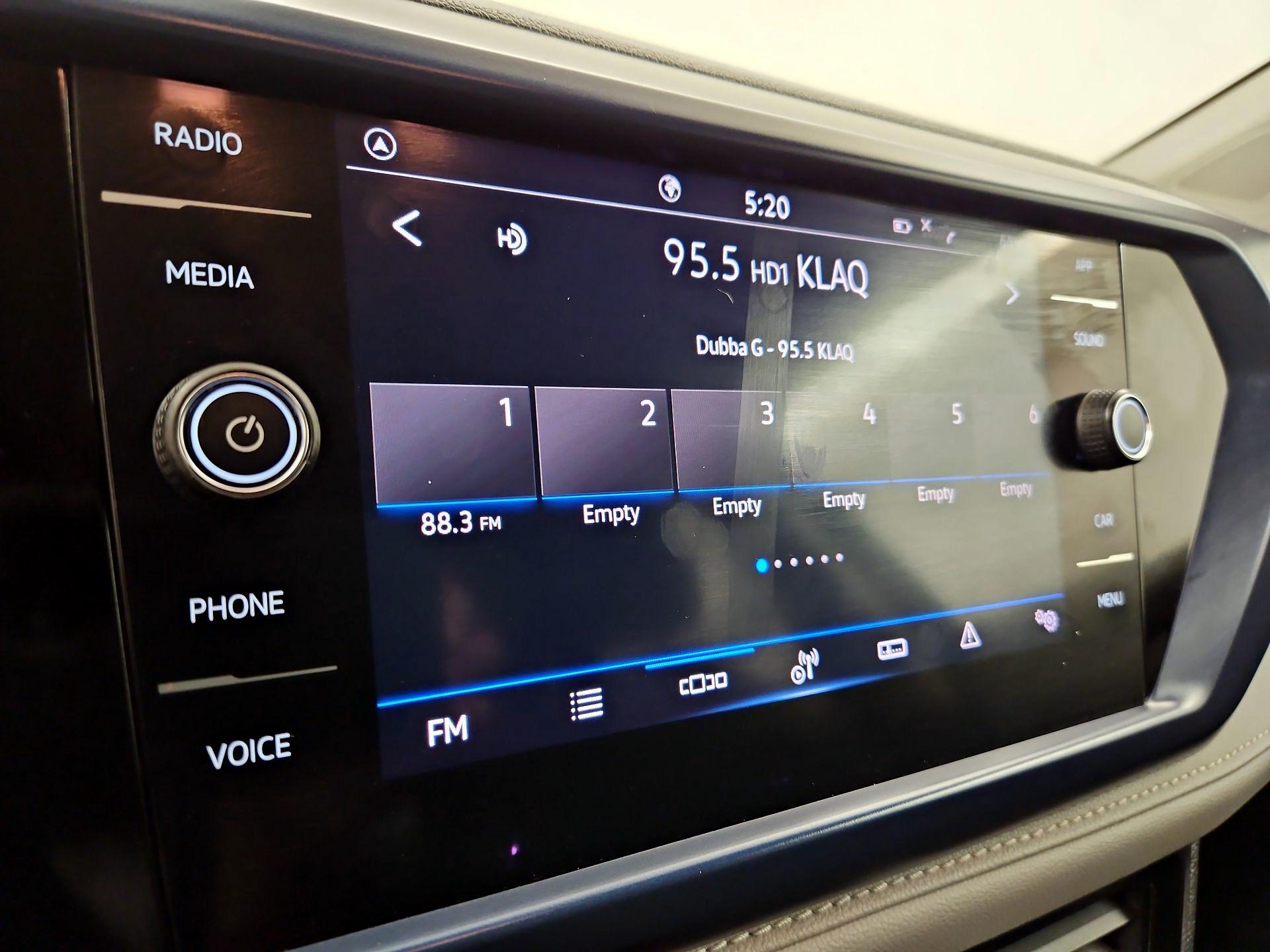 Thumbnail: 2024 Volkswagen Taos - 15