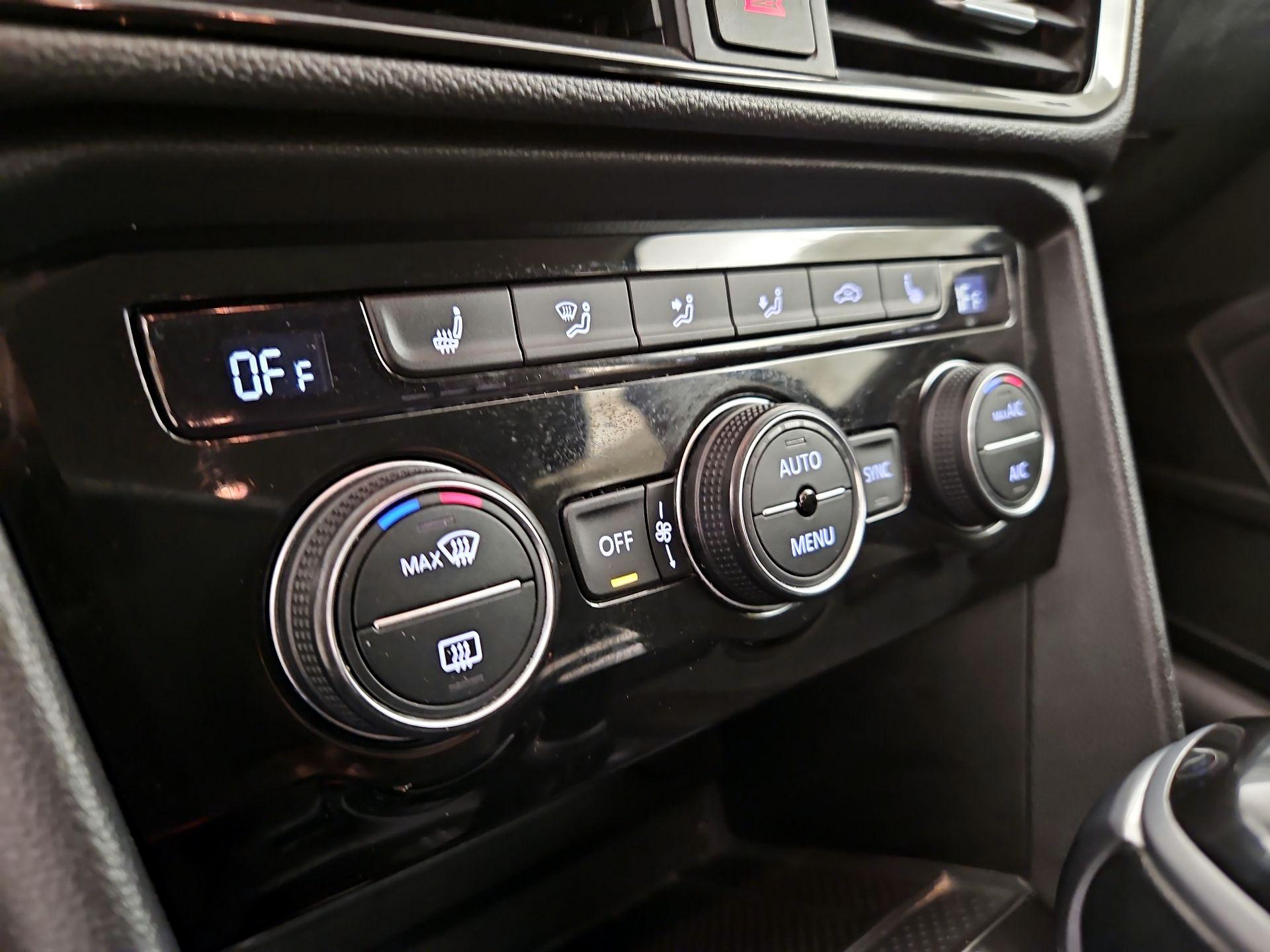 Thumbnail: 2024 Volkswagen Taos - 16