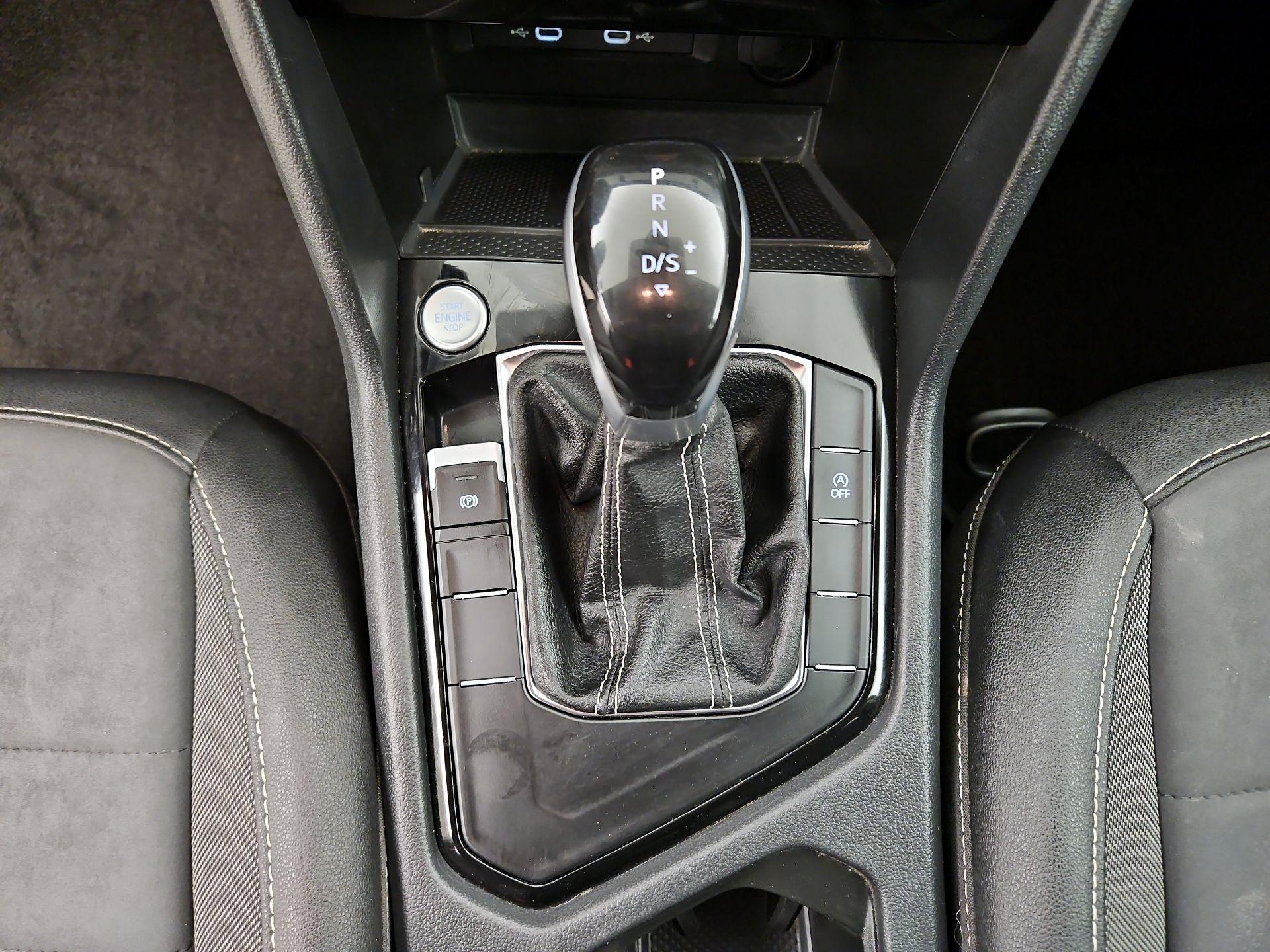 Thumbnail: 2024 Volkswagen Taos - 17