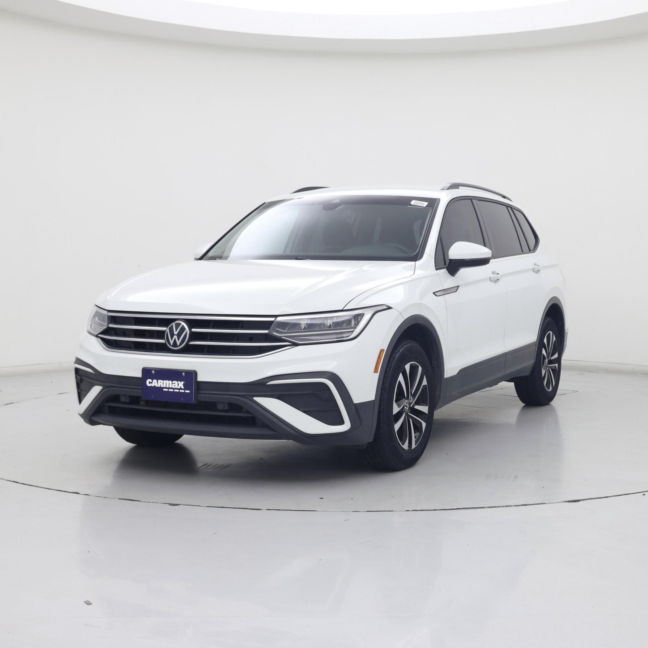 Thumbnail: 2022 Volkswagen Tiguan - 4