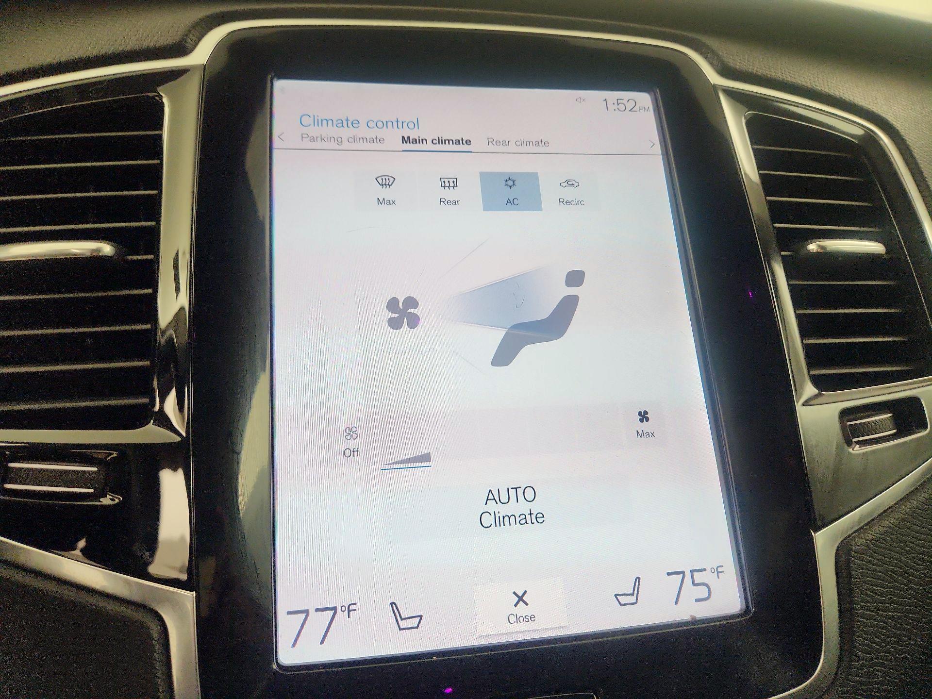 Thumbnail: 2022 Volvo XC90 - 14