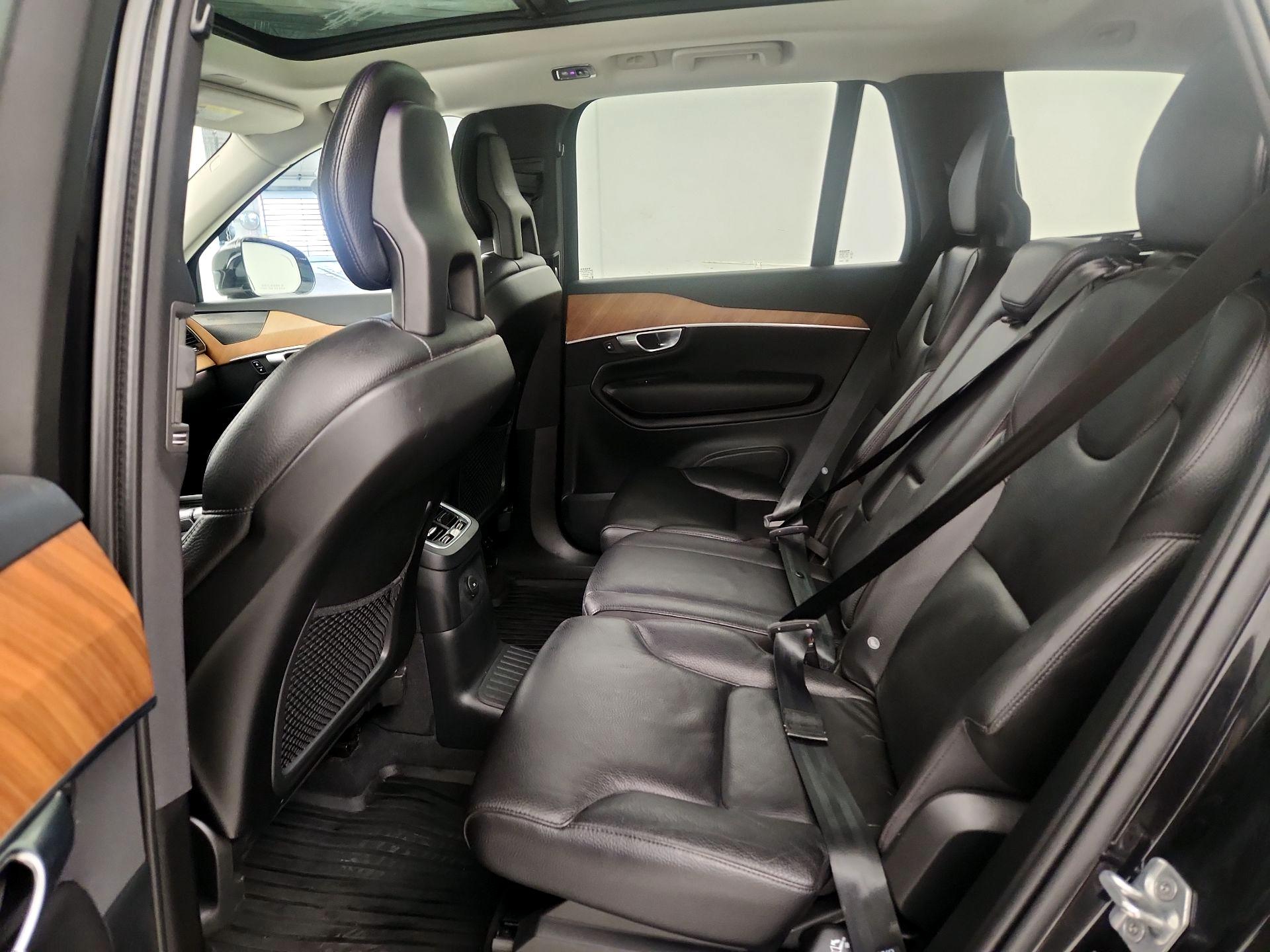 Thumbnail: 2022 Volvo XC90 - 18