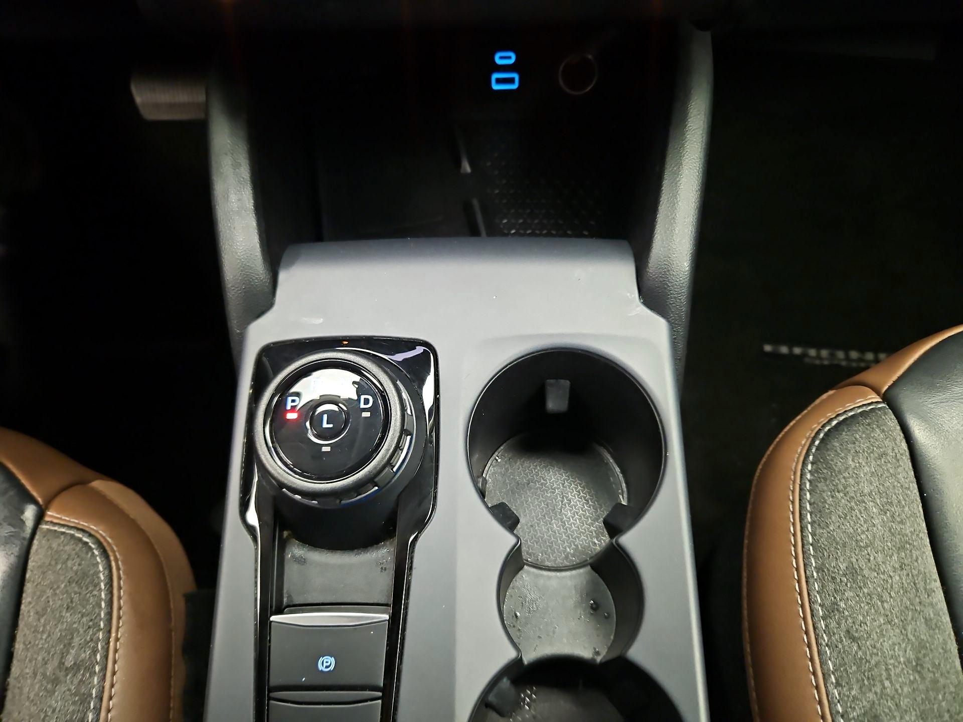 Thumbnail: 2022 Ford Bronco Sport - 17