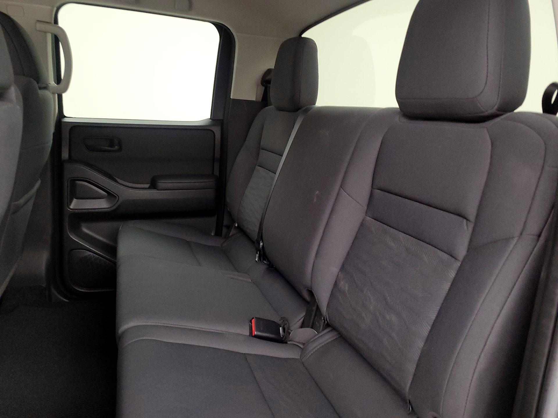 Thumbnail: 2024 Nissan Frontier - 19