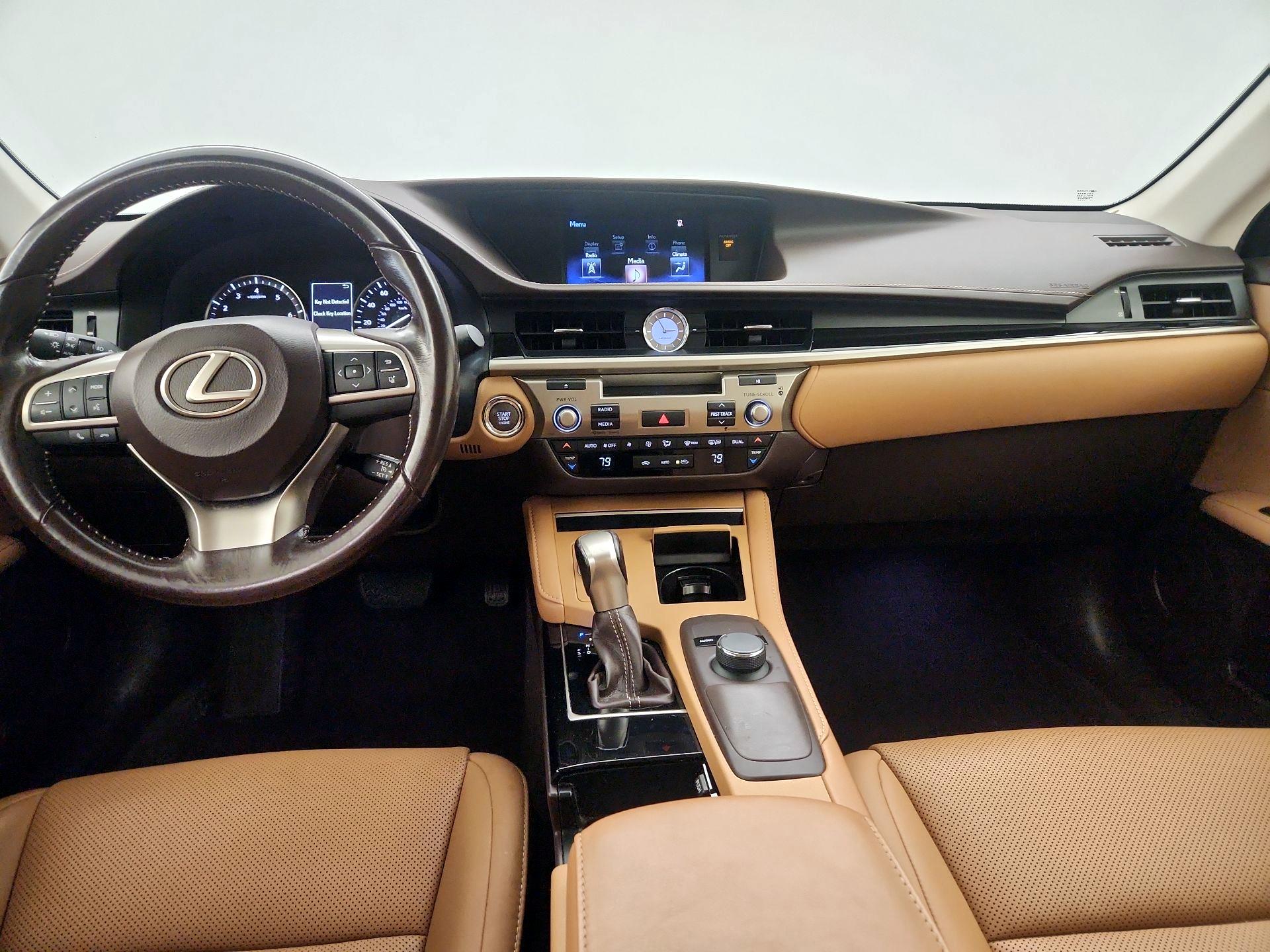 Thumbnail: 2016 Lexus ES - 9